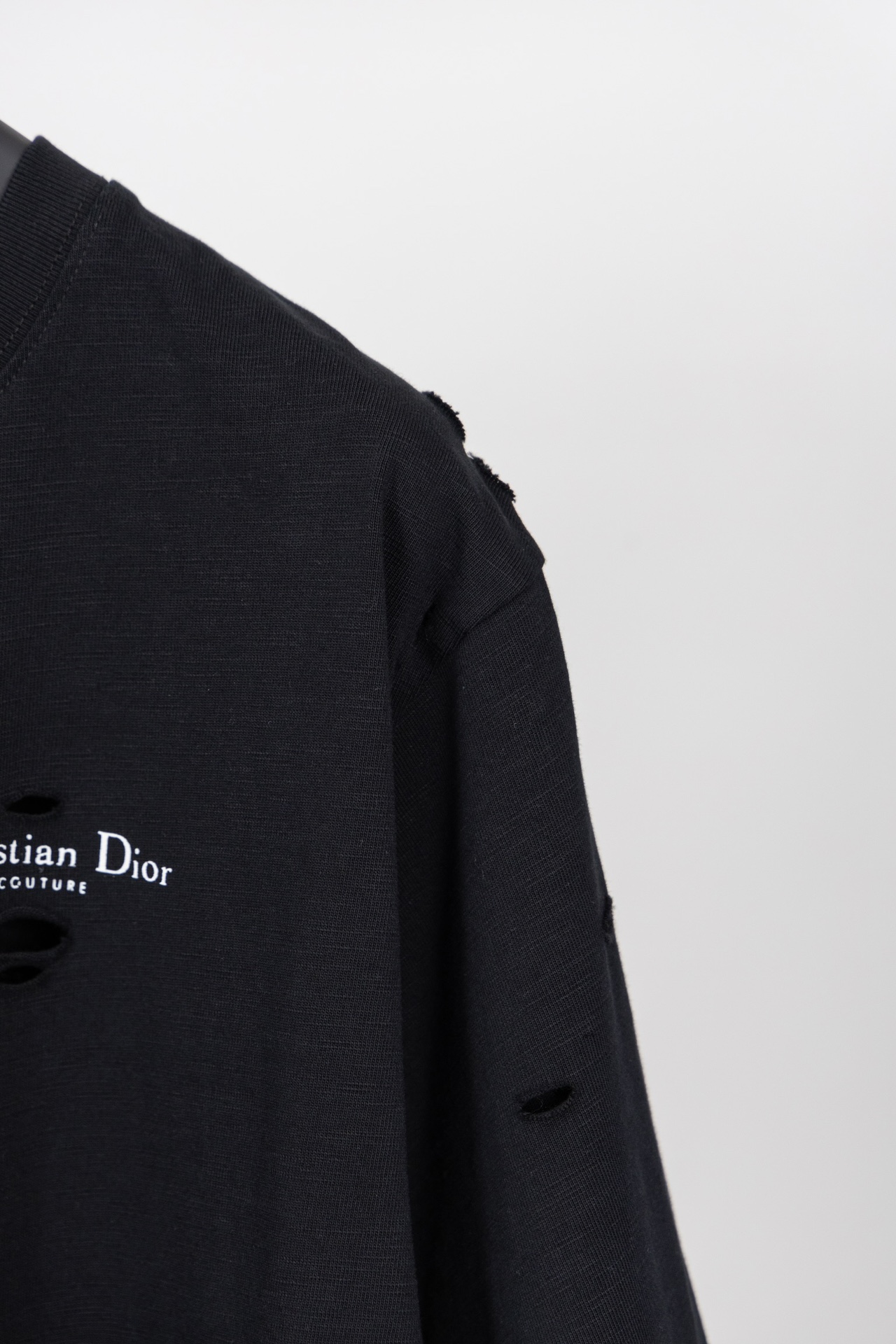 Dior DIOR迪奥 2024ss 破洞烧花效果前面字母印花短袖T恤