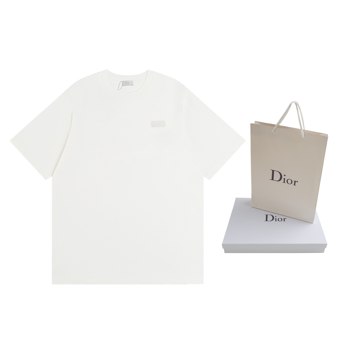 【顶级版本.官网品质】
DIOR迪奥 24新款胸前logo棉质刺绣短...