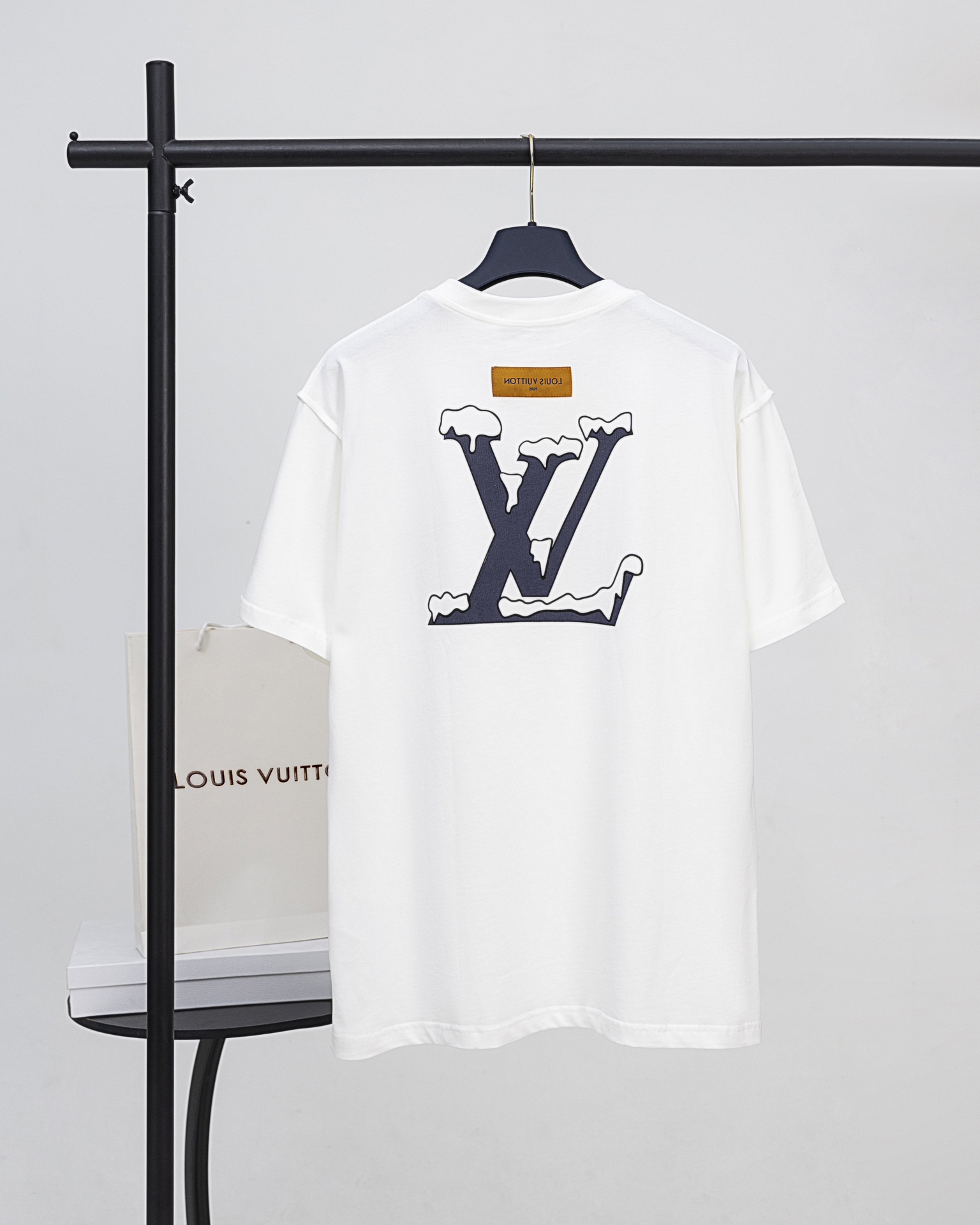 LOUIS VUITTON  T恤服装,lv,包 2