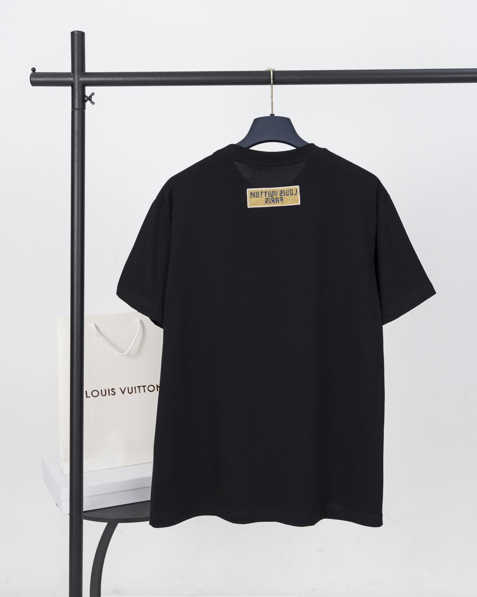 LOUIS VUITTON  T恤服装,lv,包 2