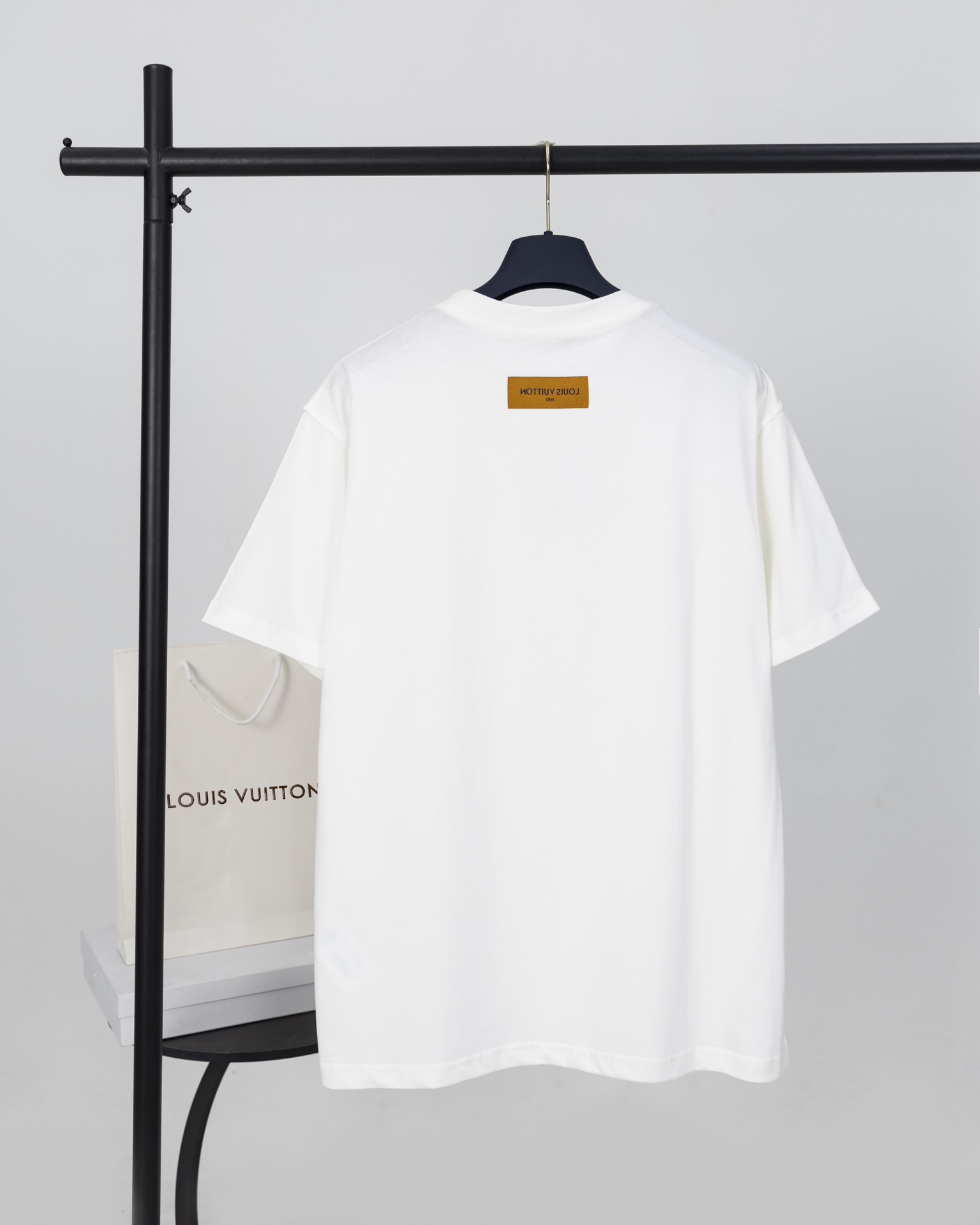 LOUIS VUITTON  T恤服装,lv,包 2