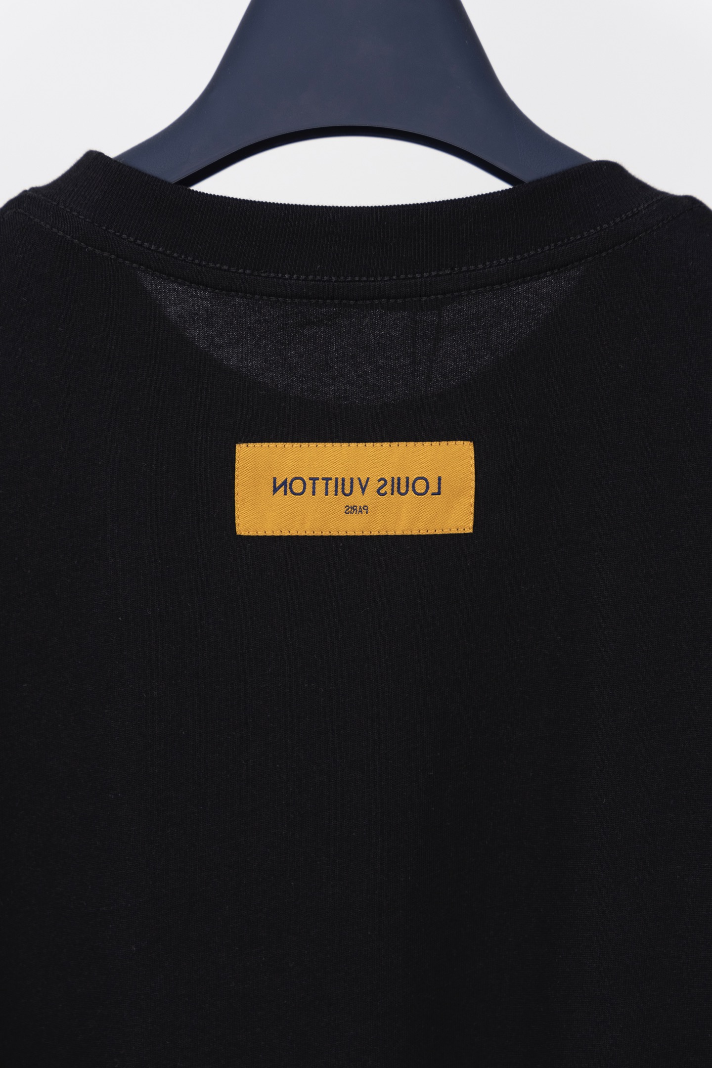 LOUIS VUITTON  T恤服装,lv,包 3