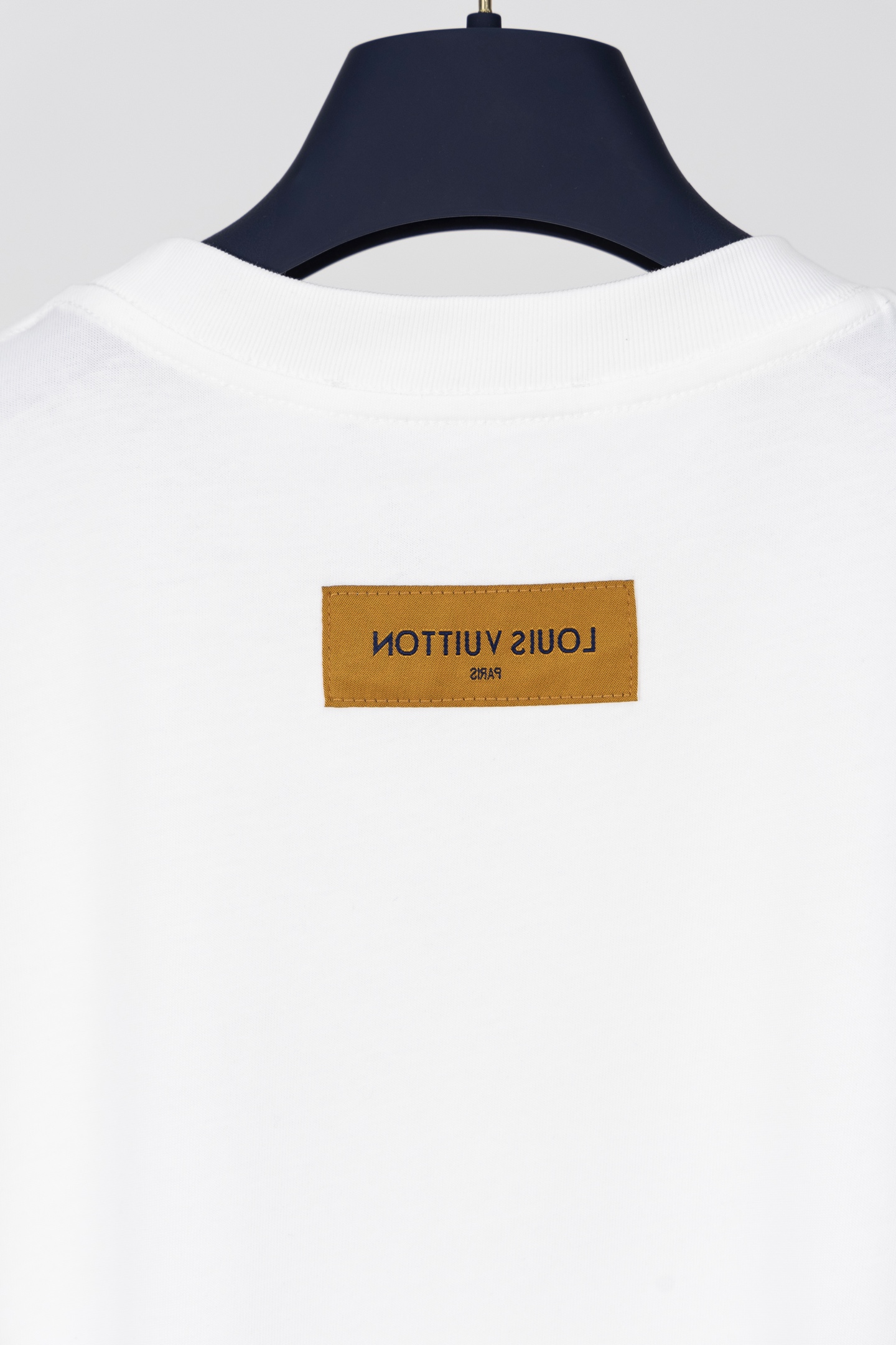 LOUIS VUITTON  T恤服装,lv,包 7