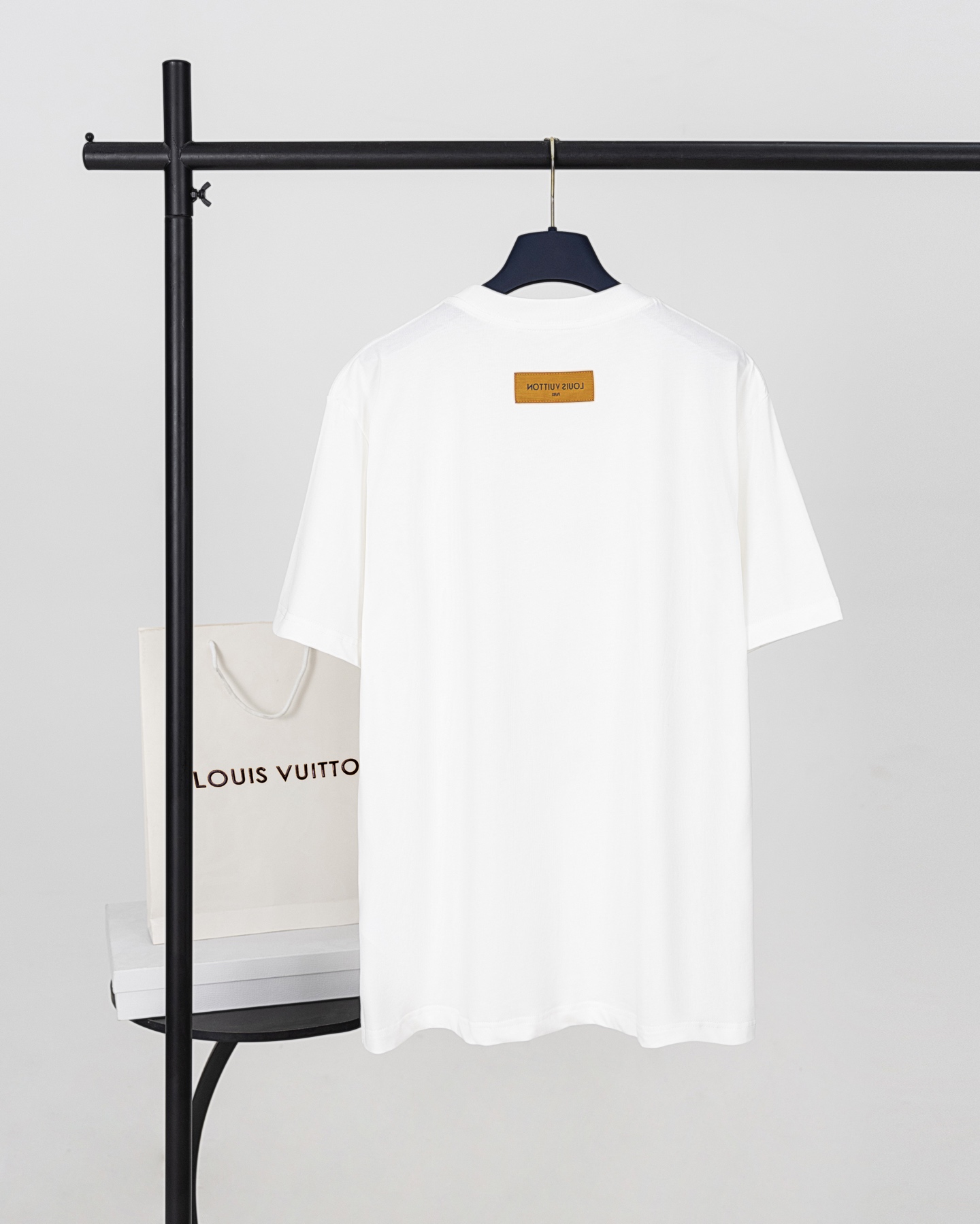 LOUIS VUITTON  T恤服装,lv,包 2