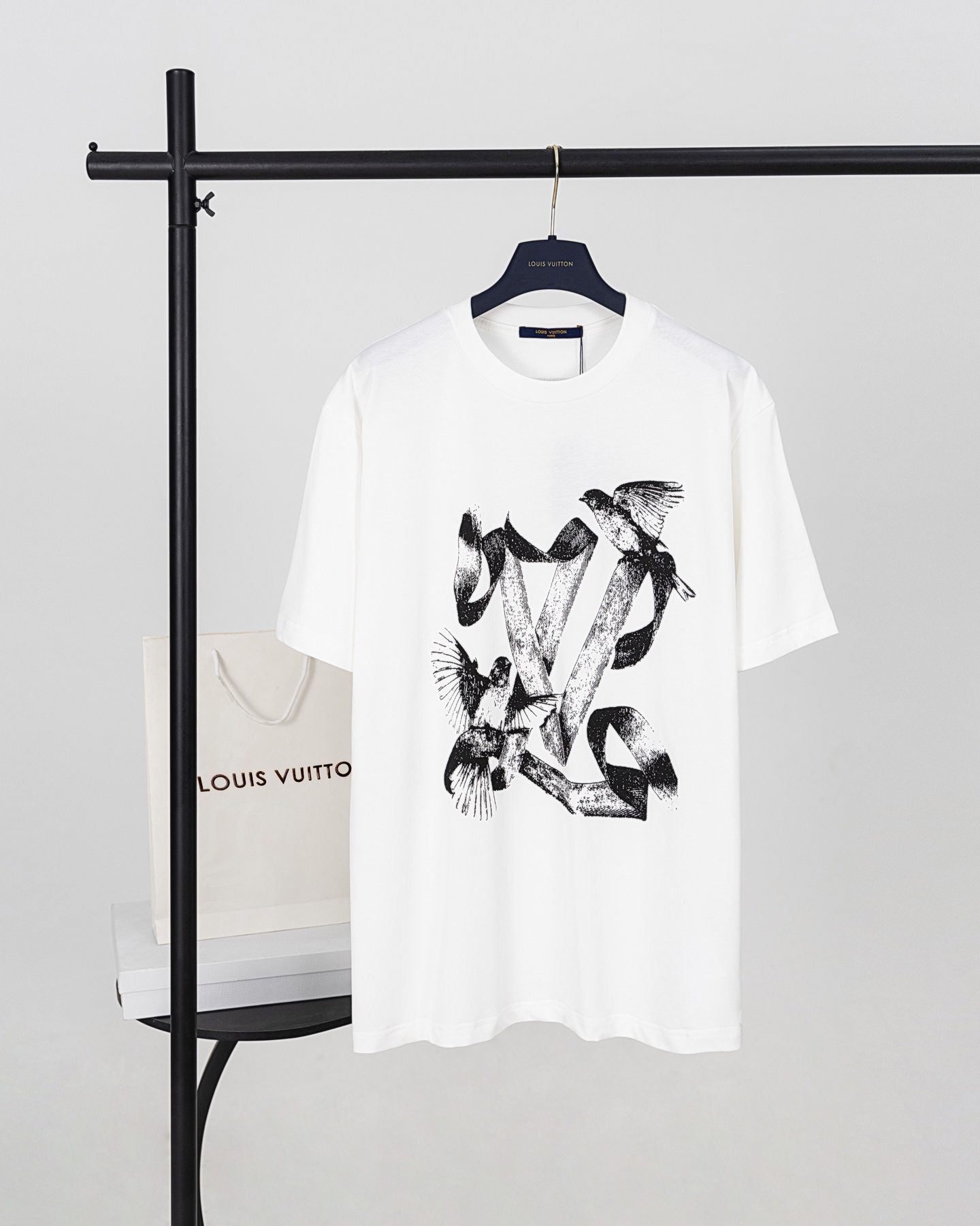 【顶级版本.官网品质】
LOUIS VUITTON*路易威登
LV  白鸽印花...