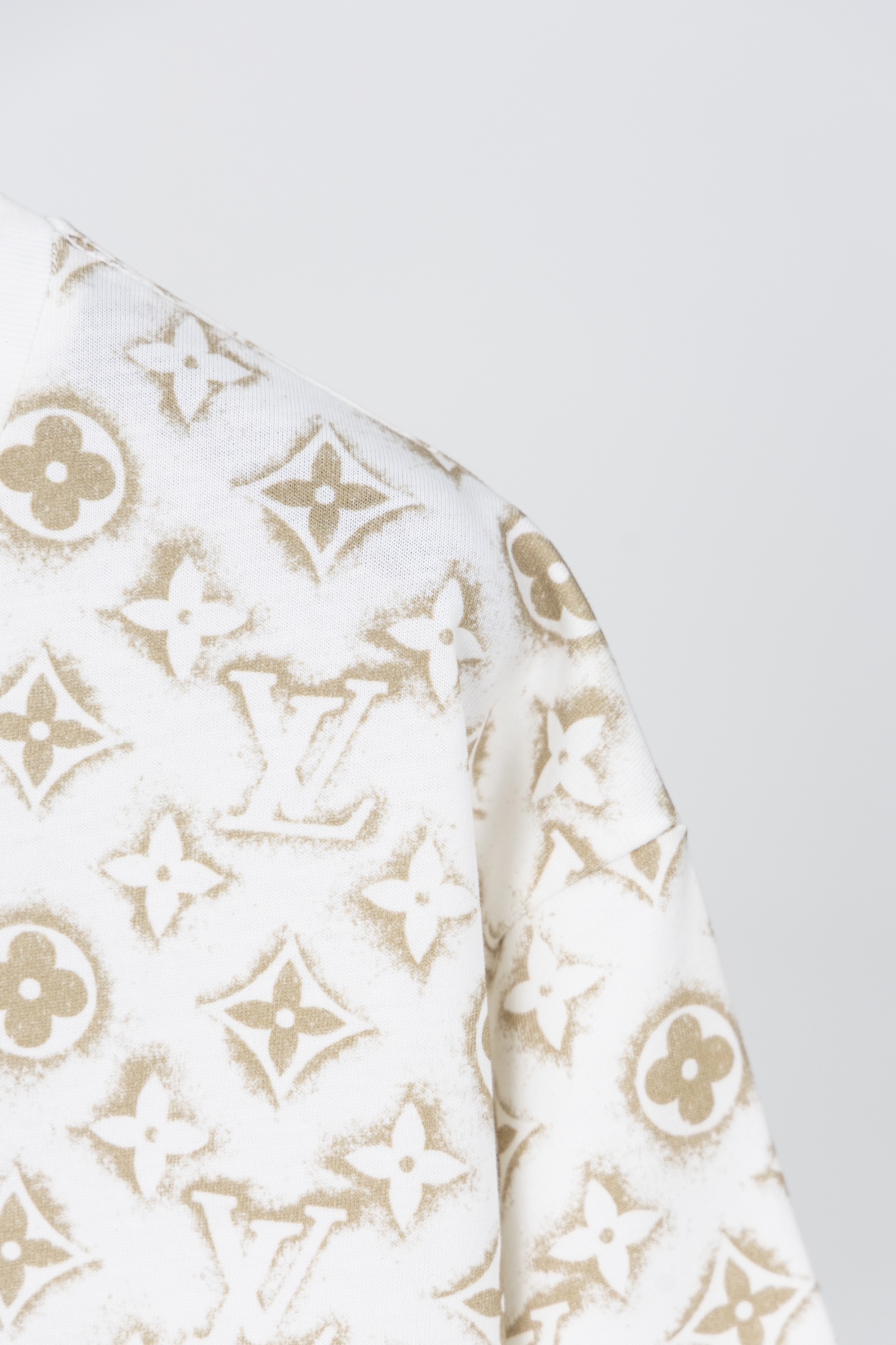 LOUIS VUITTON  T恤服装,lv,包 5