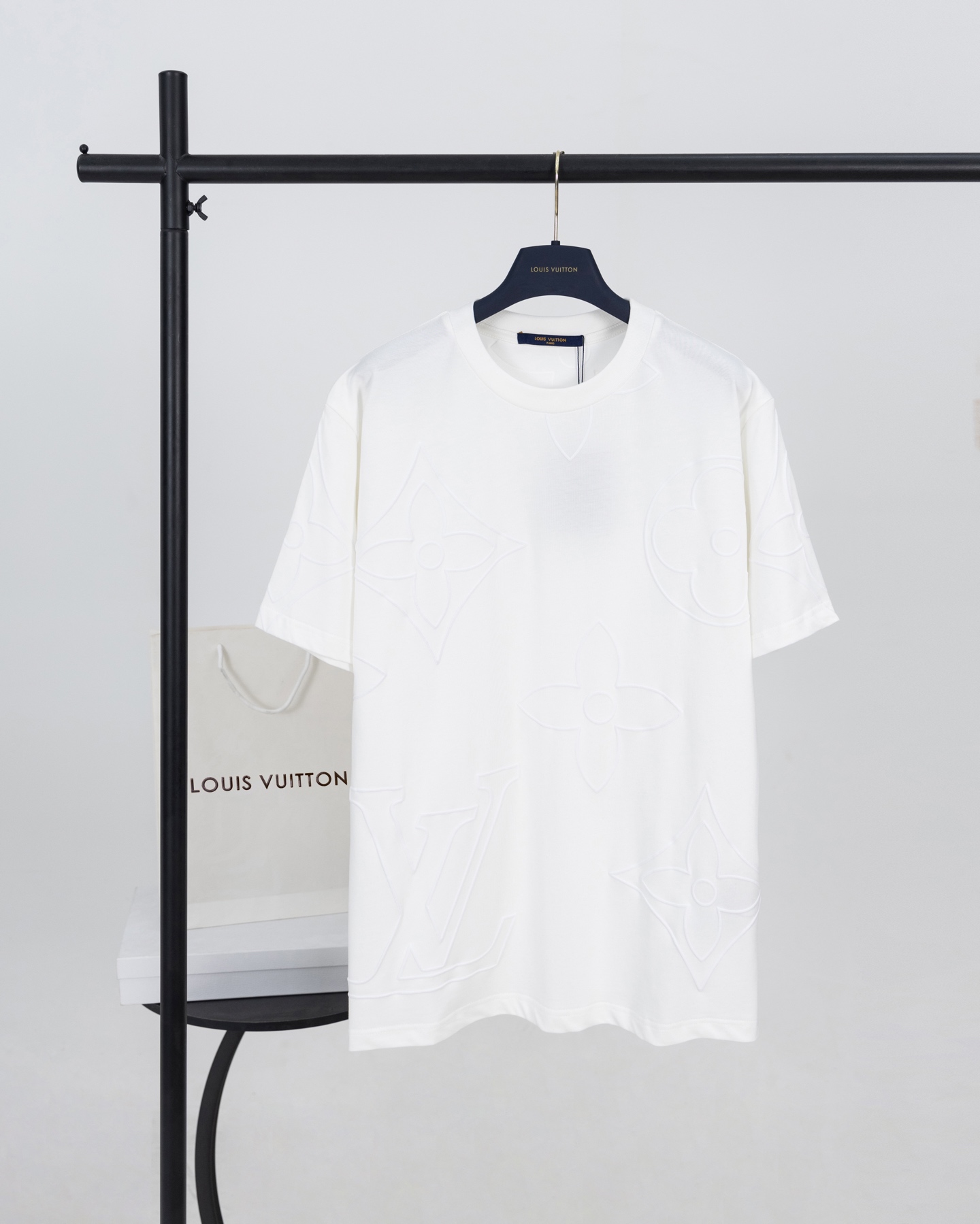 【顶级版本.官网品质】
LOUIS VUITTON*路易威登
LV  全幅刺绣...