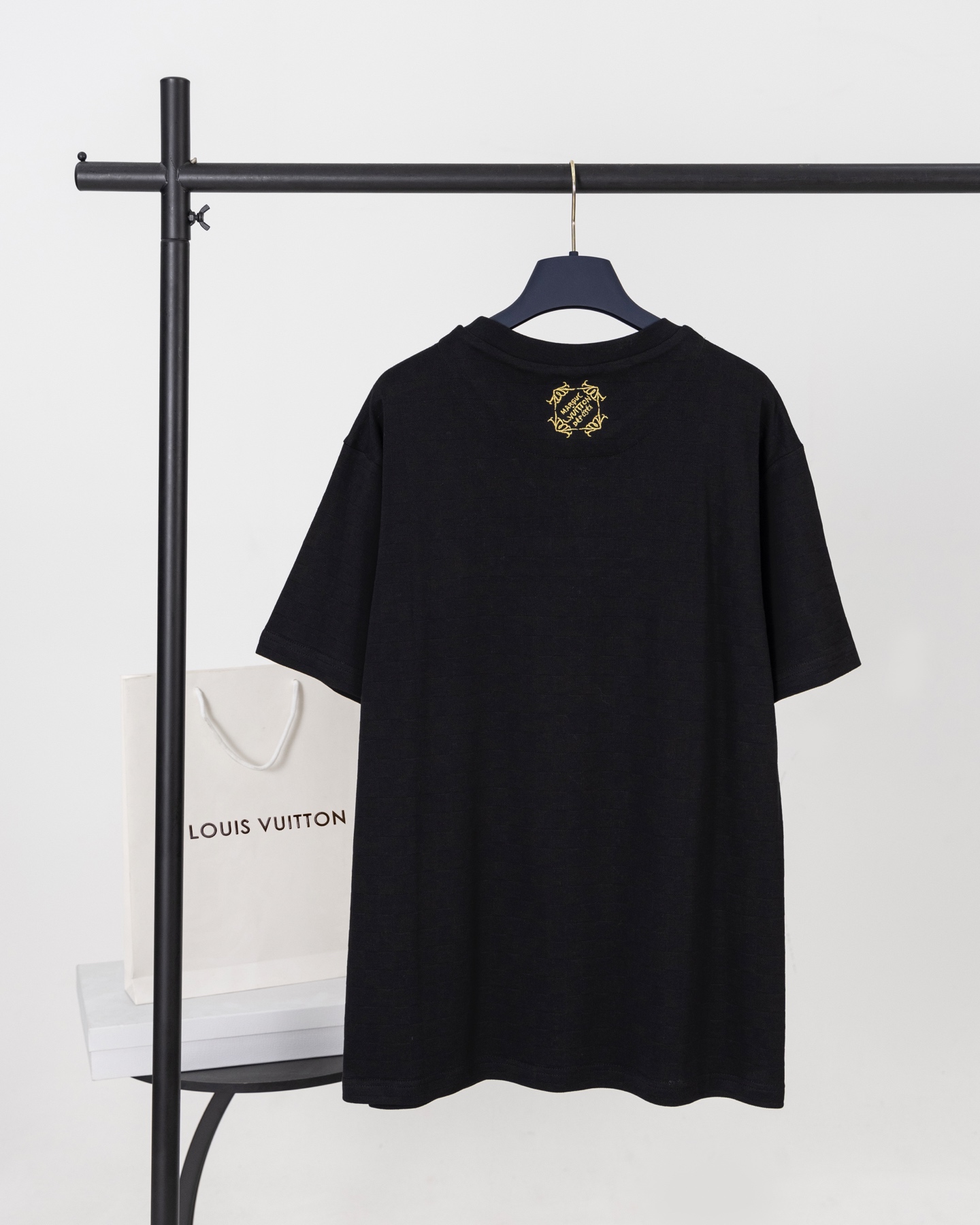 LOUIS VUITTON  T恤服装,lv,包 2