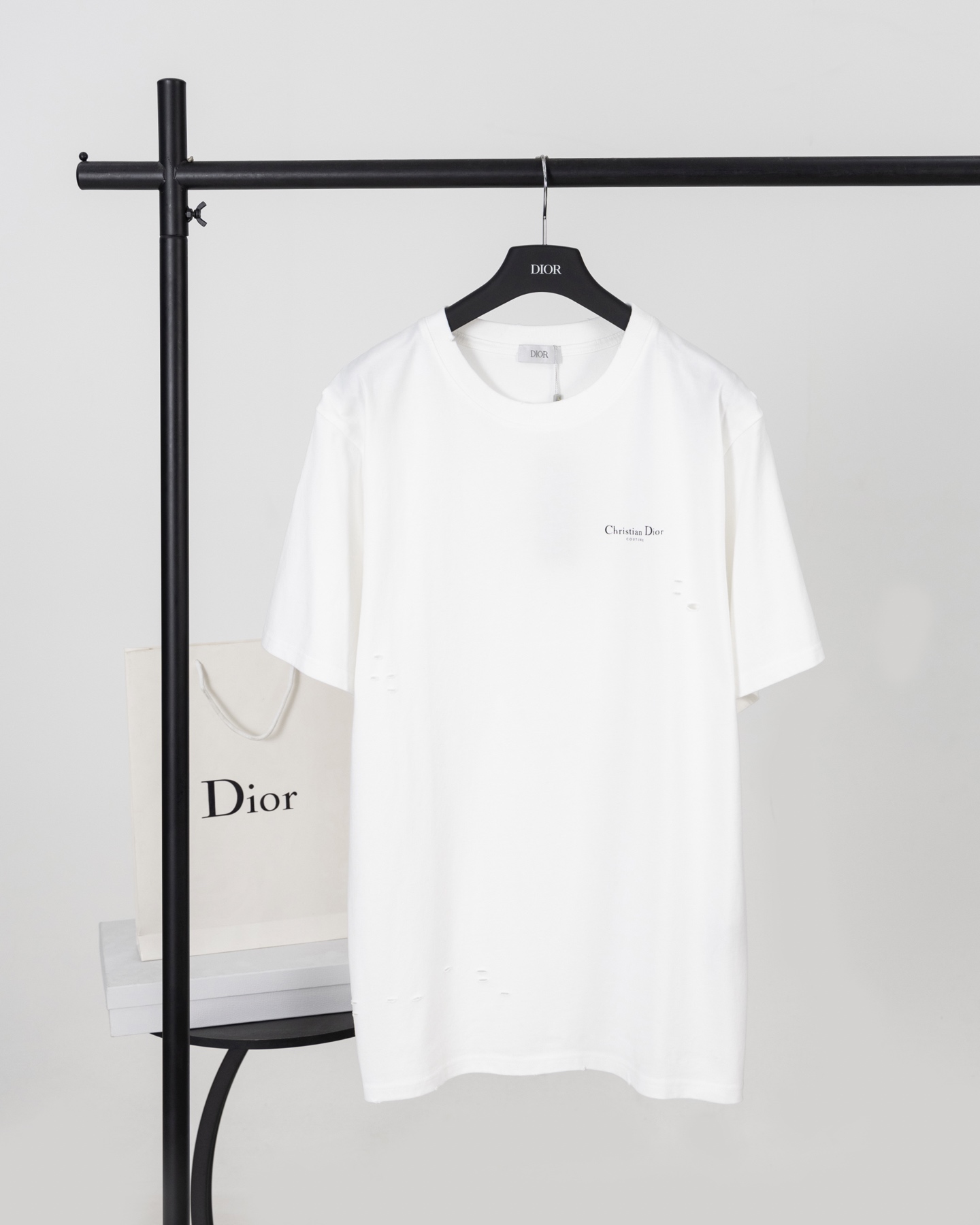 【顶级版本.官网品质】
DIOR迪奥 铃兰印花做旧破洞短袖T恤...