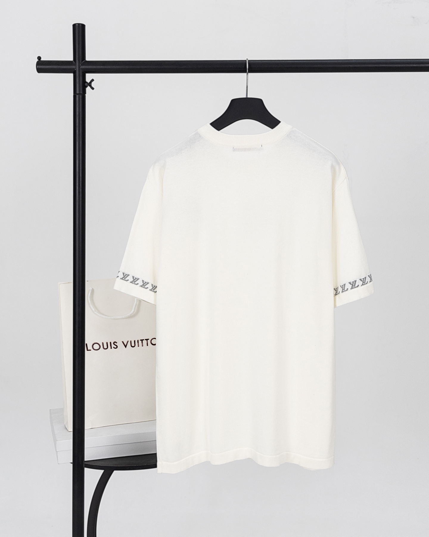 LOUIS VUITTON  T恤服装,lv,包 2