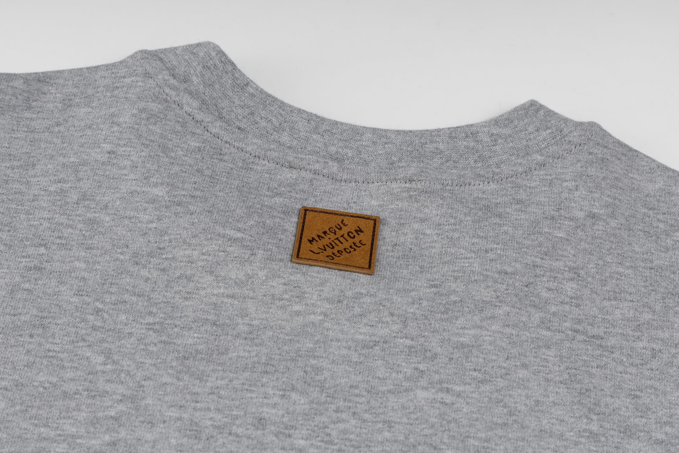 LOUIS VUITTON*路易威登LV Nigo联名垂钓刺绣圆领卫衣 灰色/黑色