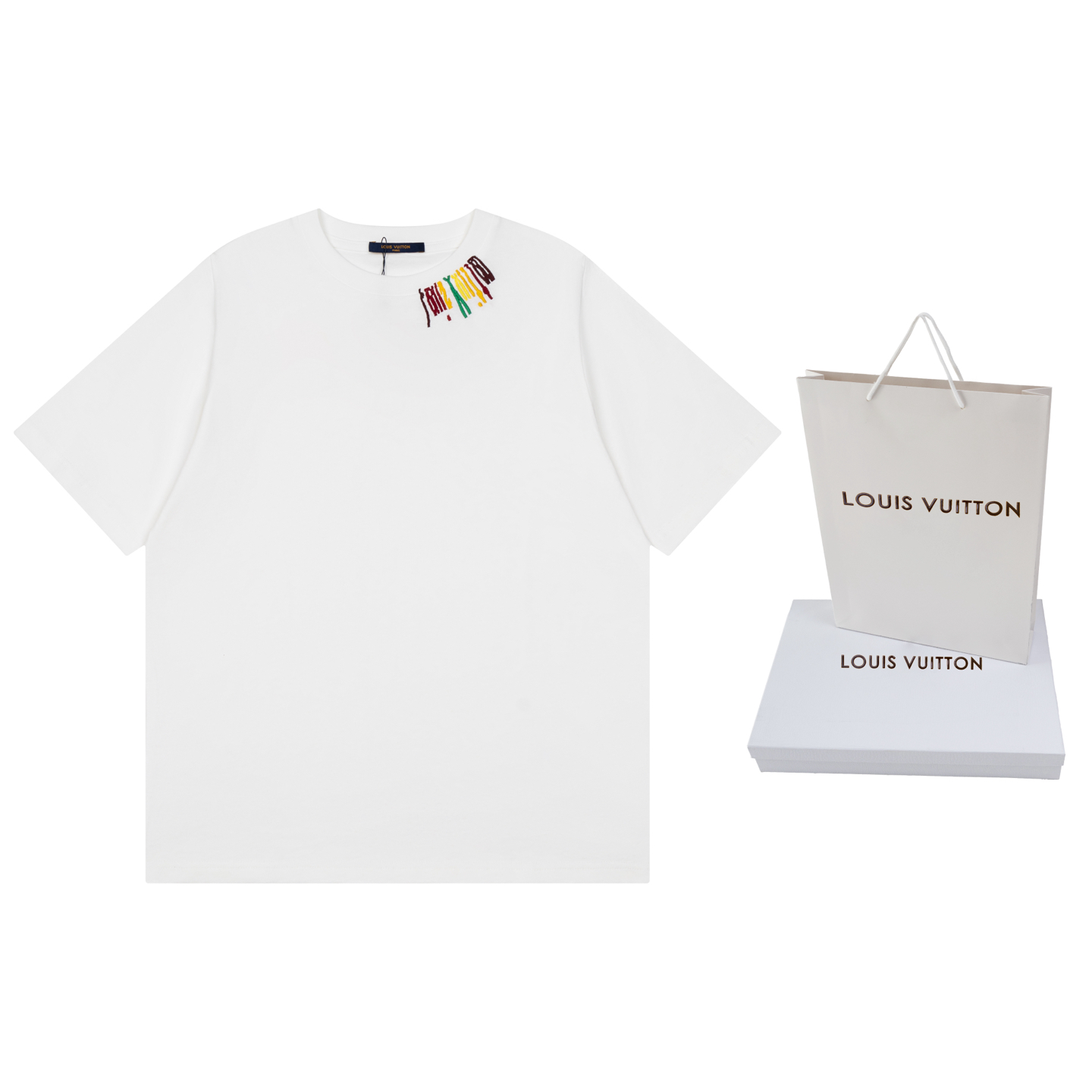 P85 【顶级版本.官网品质】 LOUIS VUITTON*路易威登 LV 团队彩标刺绣短袖T恤 面料：15S特纺紧密棉 / 230G 罗纹：32S 1×1罗纹 / 340G 紧密纺技术有效消除纱线毛羽，使纱体光洁、条干均匀，面料呈现微雾…