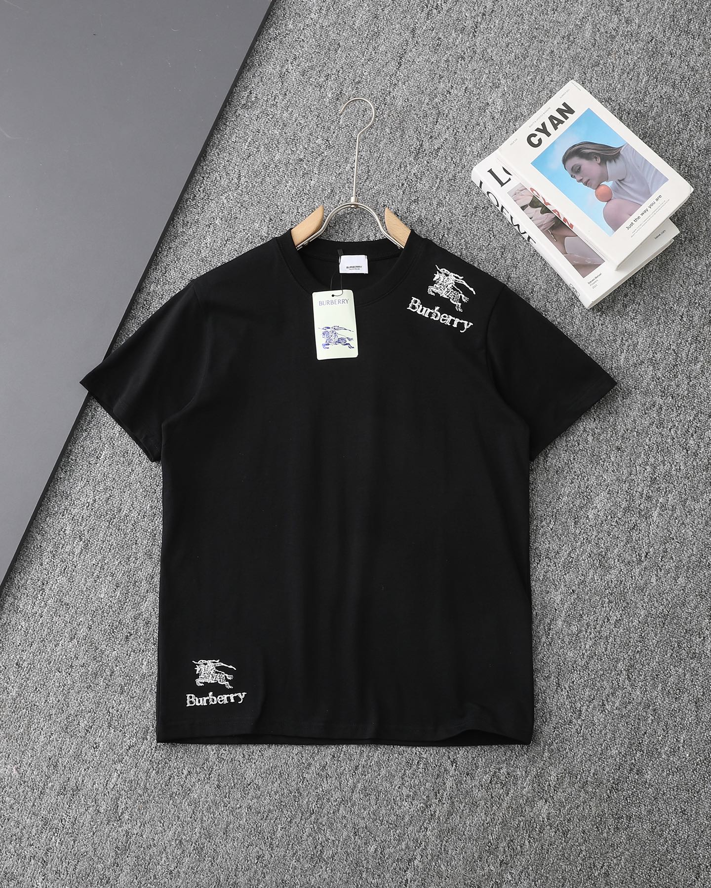 Alternative view of Burberry T-Shirt 00882