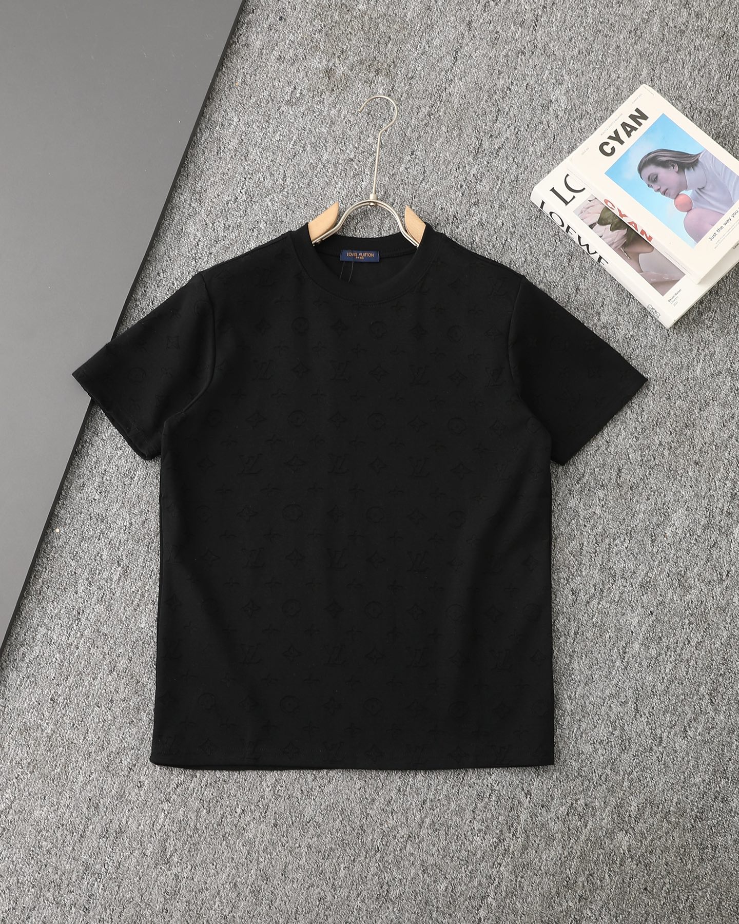 Alternative view of Louis Vuitton T-Shirt 06835