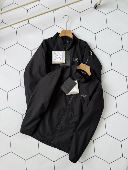 Arc'teryx Solano Jacket: Windproof, Water-Resistant, and Breathable - Perfect for Outdoors 1 Arc'teryx Solano Jacket: Windproof, Water-Resistant, and Breathable - Perfect for Outdoors
