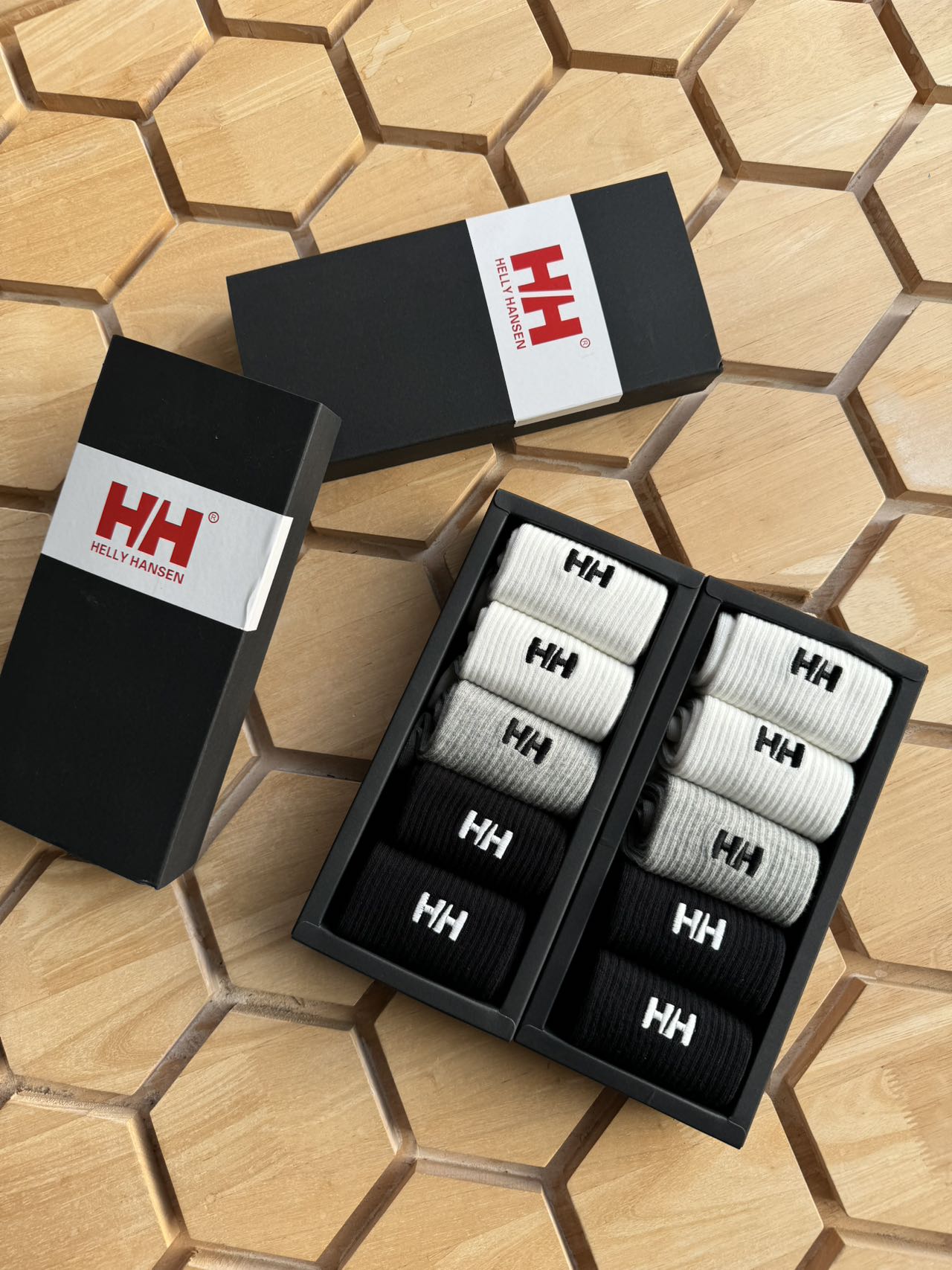 HH Socks, Box of 5, Open Together with Winter WarmthHH men's and women's 4