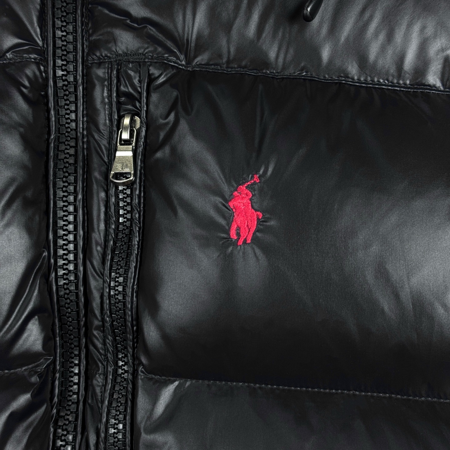 Ralph Lauren Chaqueta Acolchada con Capucha Desmontable para Hombre y Mujer 5 i1757848175013 1024 0 4