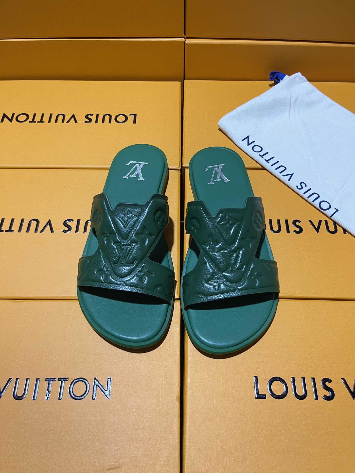 Fake AAA+
 Louis Vuitton Shoes Slippers Best Quality Fake
 Calfskin Cowhide PU