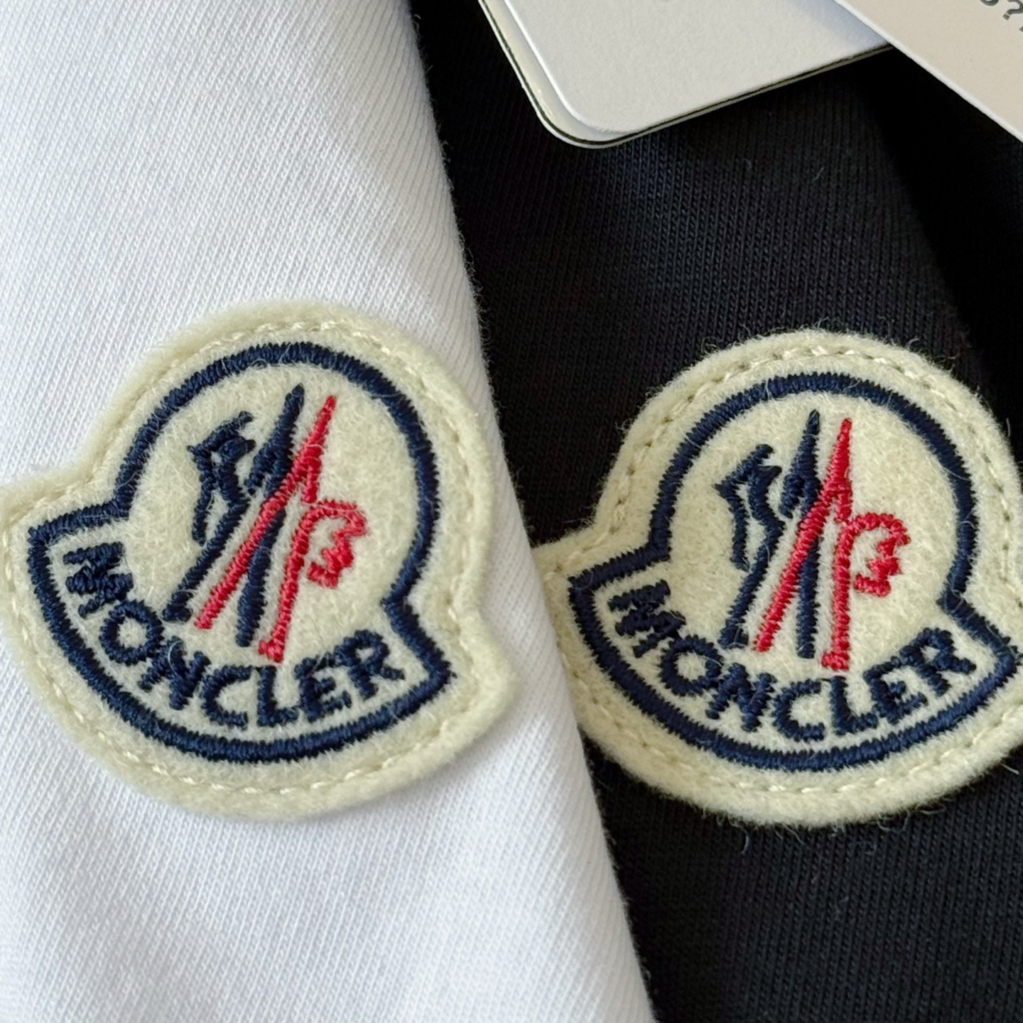 Moncler Basic Logo Short Sleeve T-Shirt, Premium Turkish Cotton, Unisex 7 i1744087453493 3665 0 5