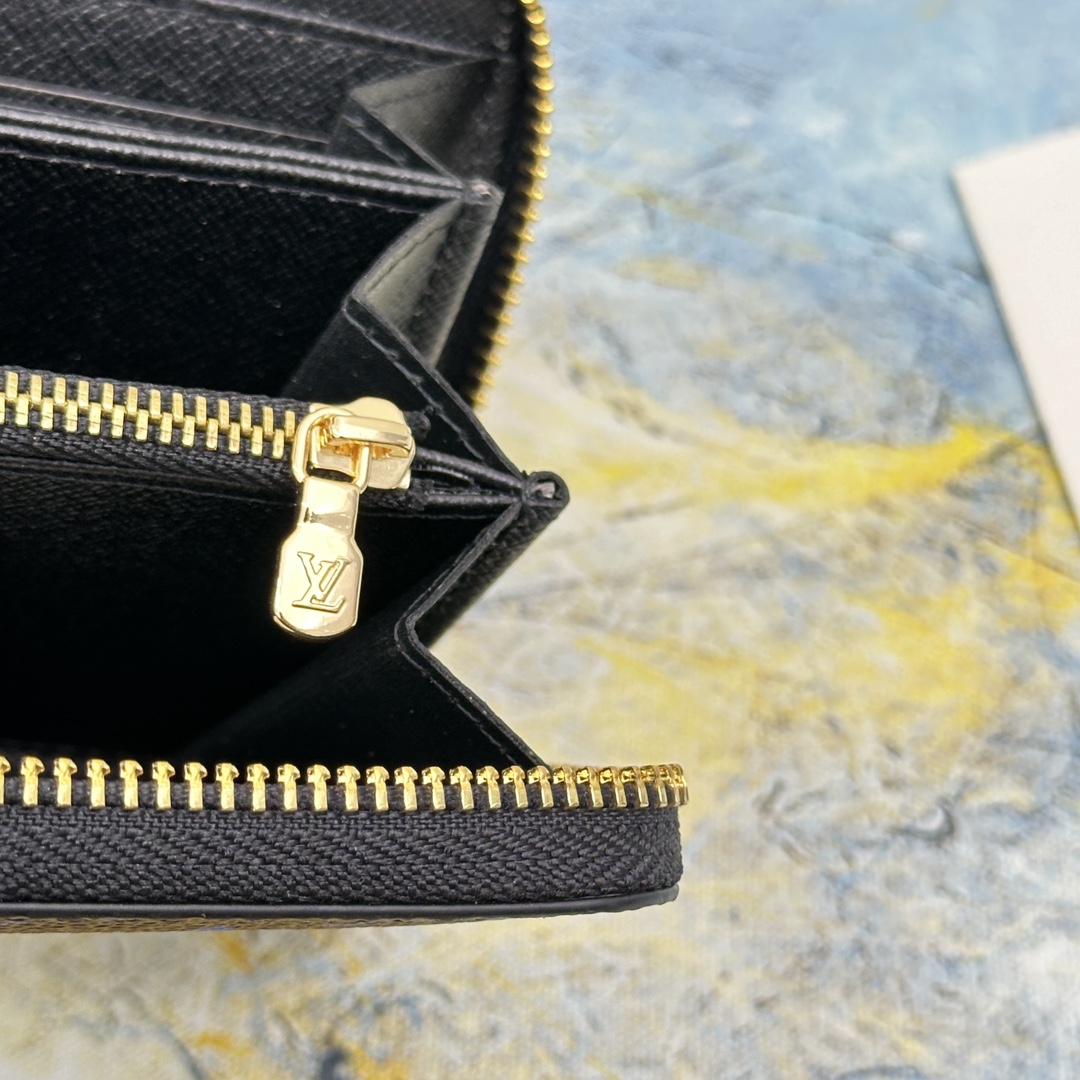 Leather long zipper wallet, hand carry