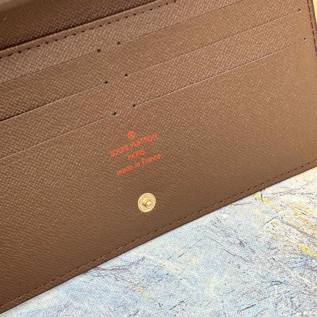 Back view of a leather long wallet