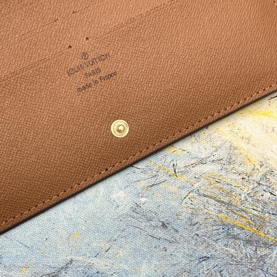 Leather Long Wallet - Leather Texture