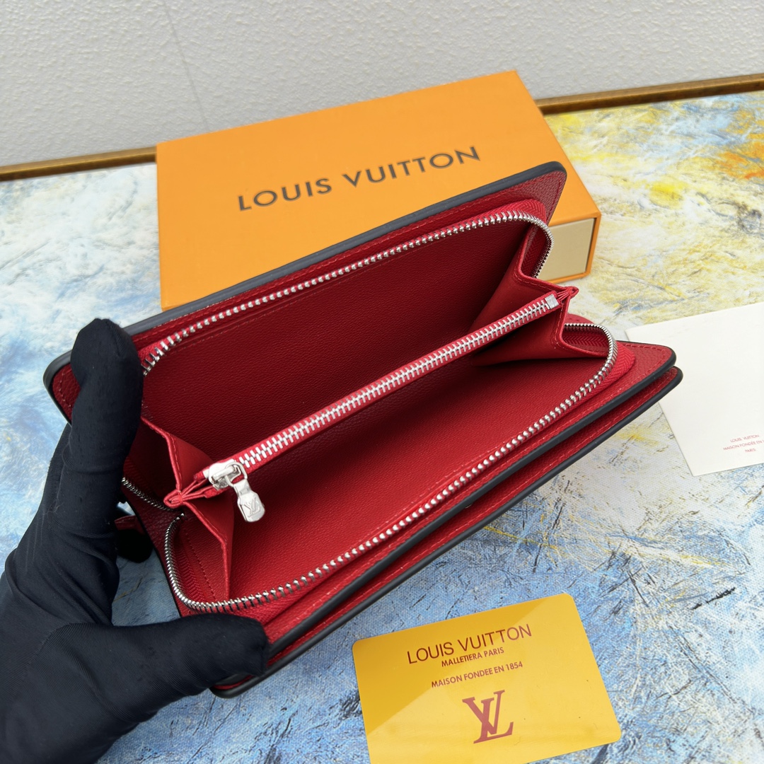 Leather long wallet in multiple colors