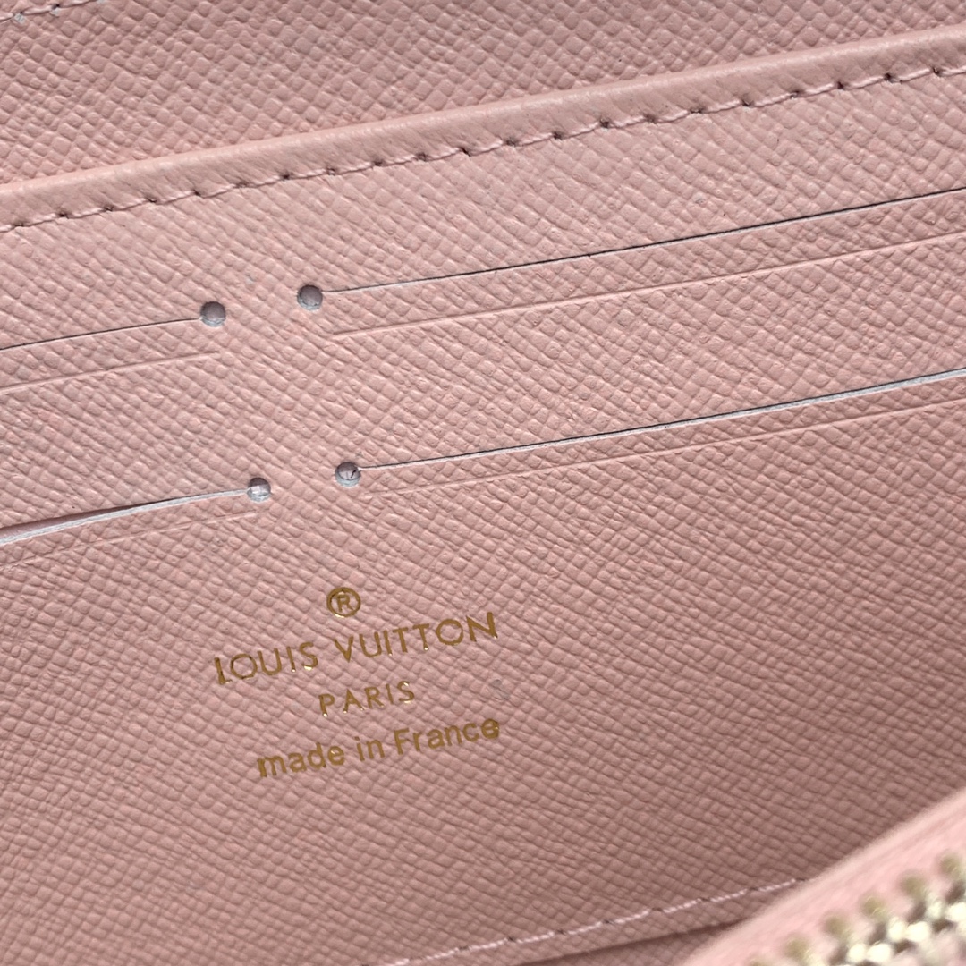 ルイ・ヴィトン Zippyラウンドファスナー財布 旅行スタイル