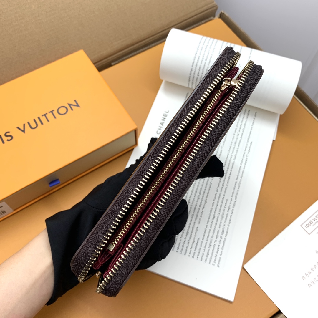 ルイ・ヴィトン Zippyラウンドファスナー財布 紫紅色