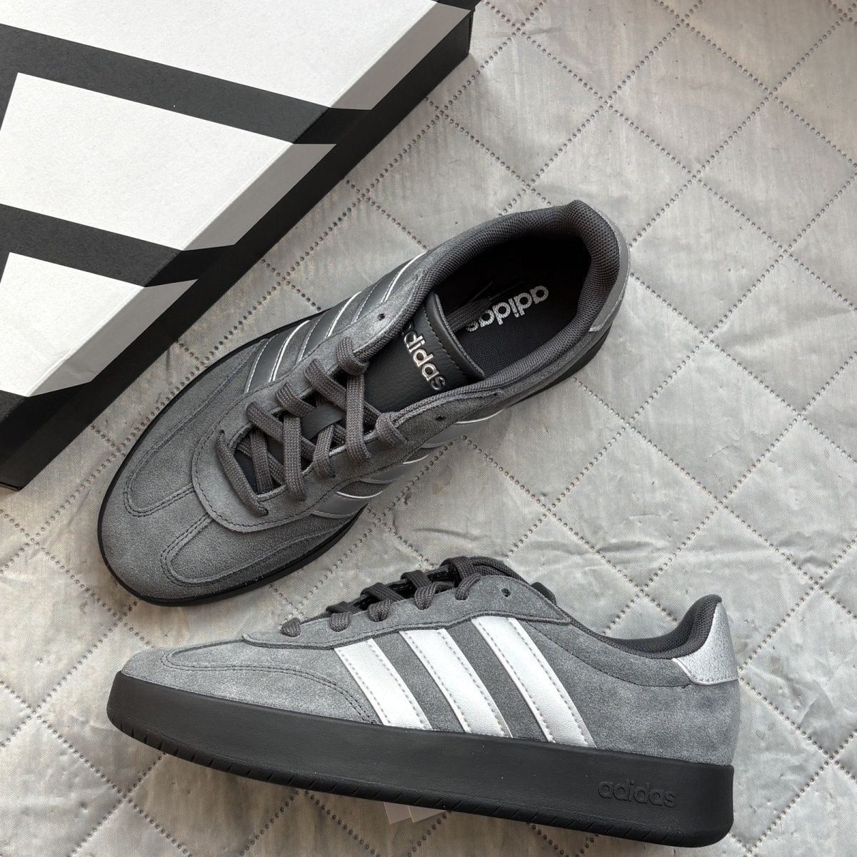 adidas BARREDA DECODE板鞋德训鞋男女阿迪达斯轻运动鞋货号:JQ6677