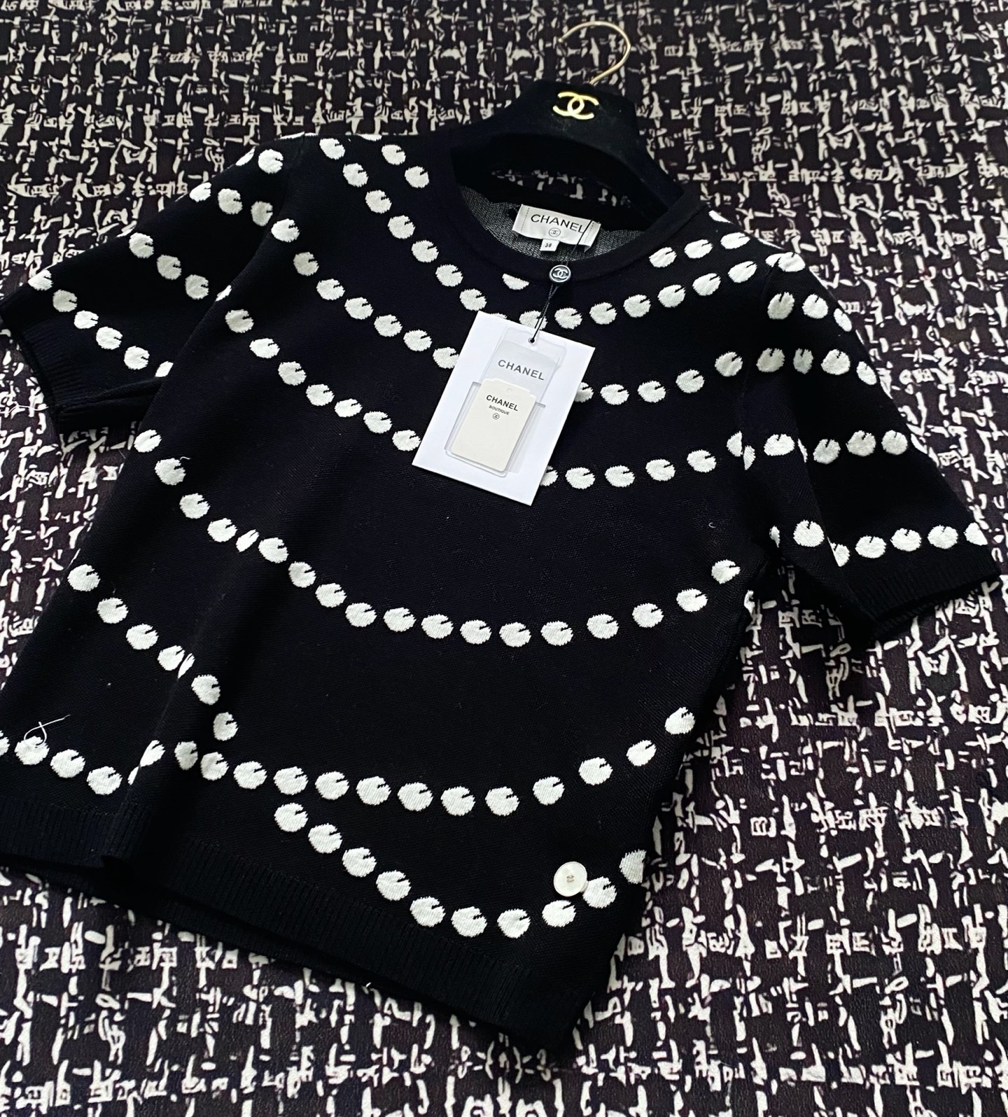 NO:330758,New fabric breathable logo button design embellishment, high-end atmosphere on the upper body, color code number //, alexander wang19860909新款 面料透气 logo钮扣设计修饰点缀 上身高级氛围感 色碼 码数//,,alexander wang,Women's clothing