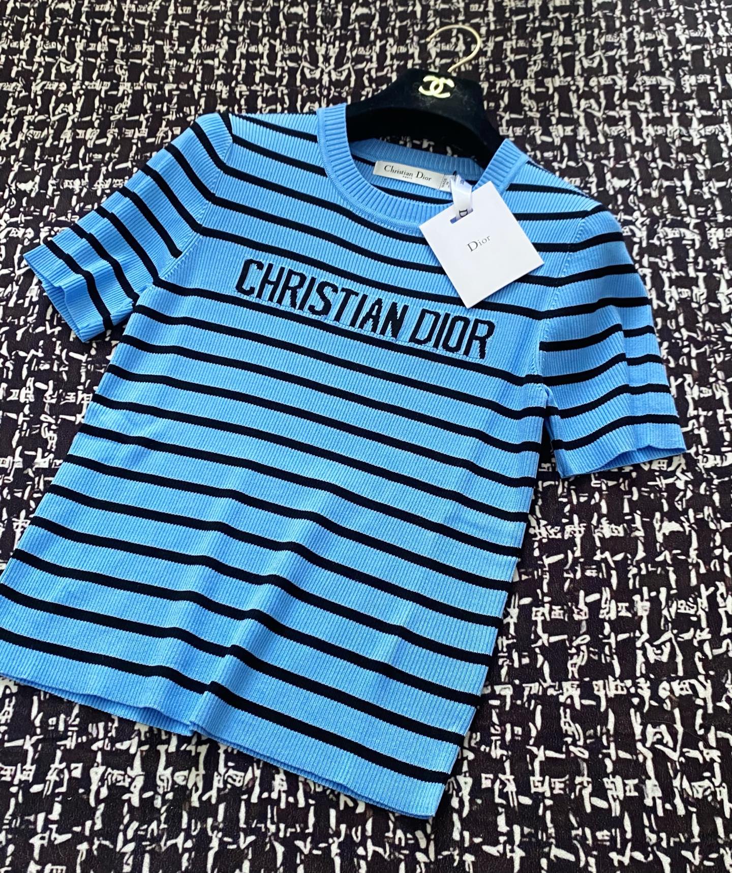 NO:331260,New style Synchronous contrasting stripes advanced slimming logo pattern embellishment and decoration, slim and fashionable upper body color code number //,,alexander wang19860909新款 同步 撞色条纹高级显瘦 logo图案点缀修饰 上身顯瘦時尚 色碼 码数//,,alexander wang,Women's clothing