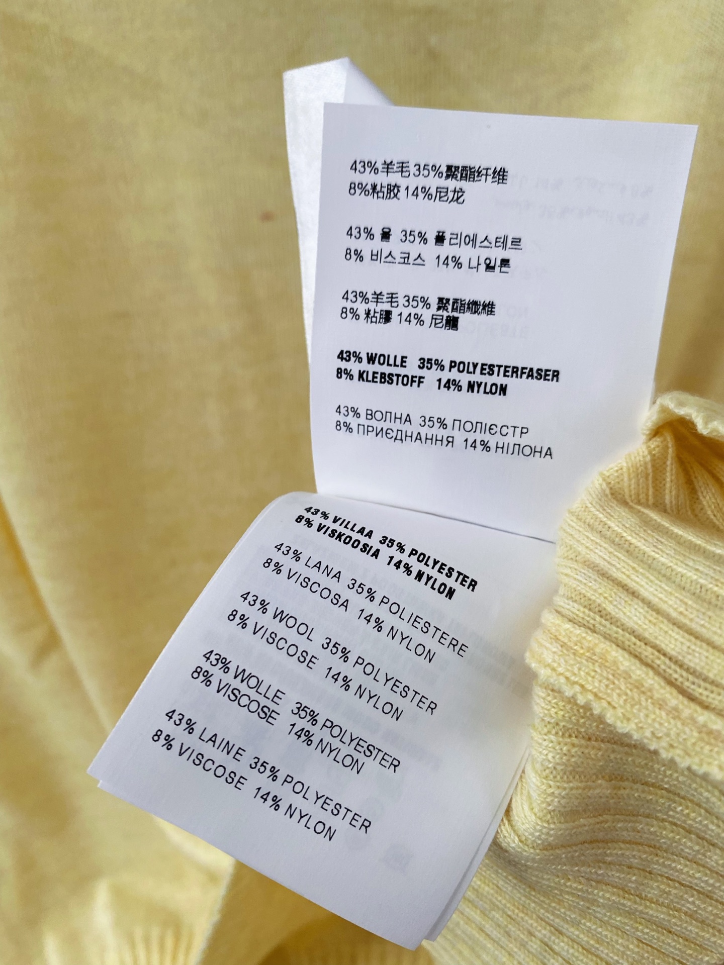 🛒—新款发售— 𝐌𝐢𝐮𝐦𝐢𝐮 𝟐𝟓新款 三色短袖 logo点缀修饰 上身显瘦百搭 𝟑色𝟑碼 𝟑𝟔/𝟑𝟖/