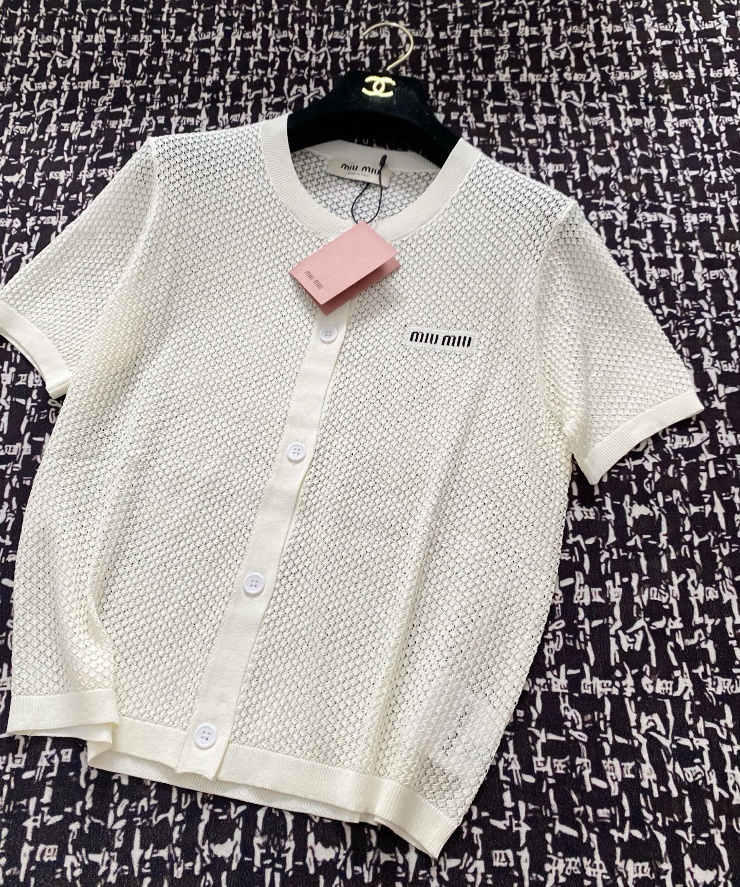 NO:335648,New three-color cardigan, embellishment and decoration, slim and versatile upper body, size //,,alexander wang19860909新款 三色开衫 点缀修饰 上身显瘦百搭 码数//,,alexander wang,Women's clothing