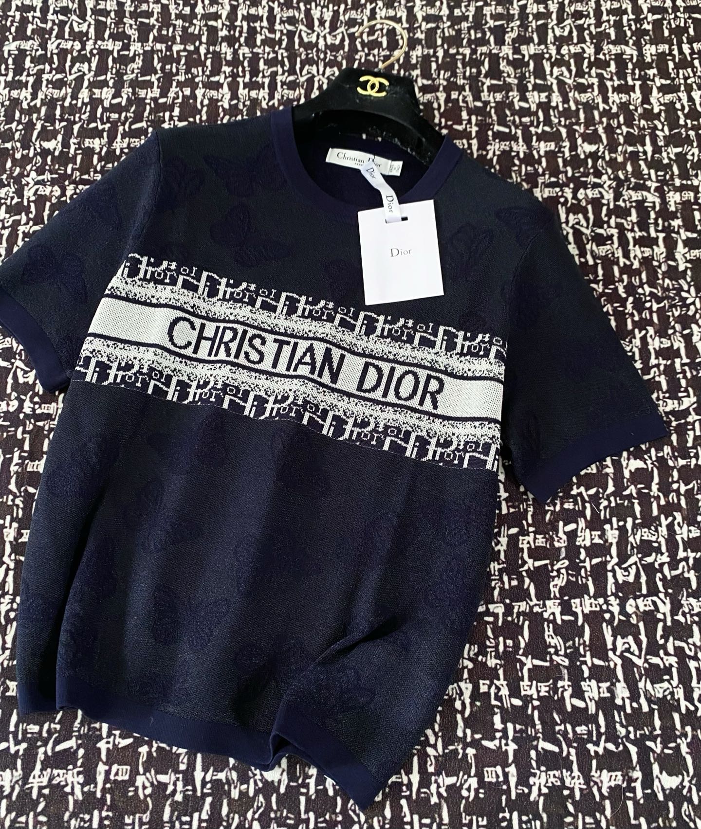 NO:333186,New three-color presbyterian short-sleeved pattern embellishment and decoration, slim and fashionable upper body size //, T-shirt, alexander wang19860909新款 三色老花短袖 图案点缀修饰 上身顯瘦時尚 码数//,,T-shirt,alexander wang,Women's clothing