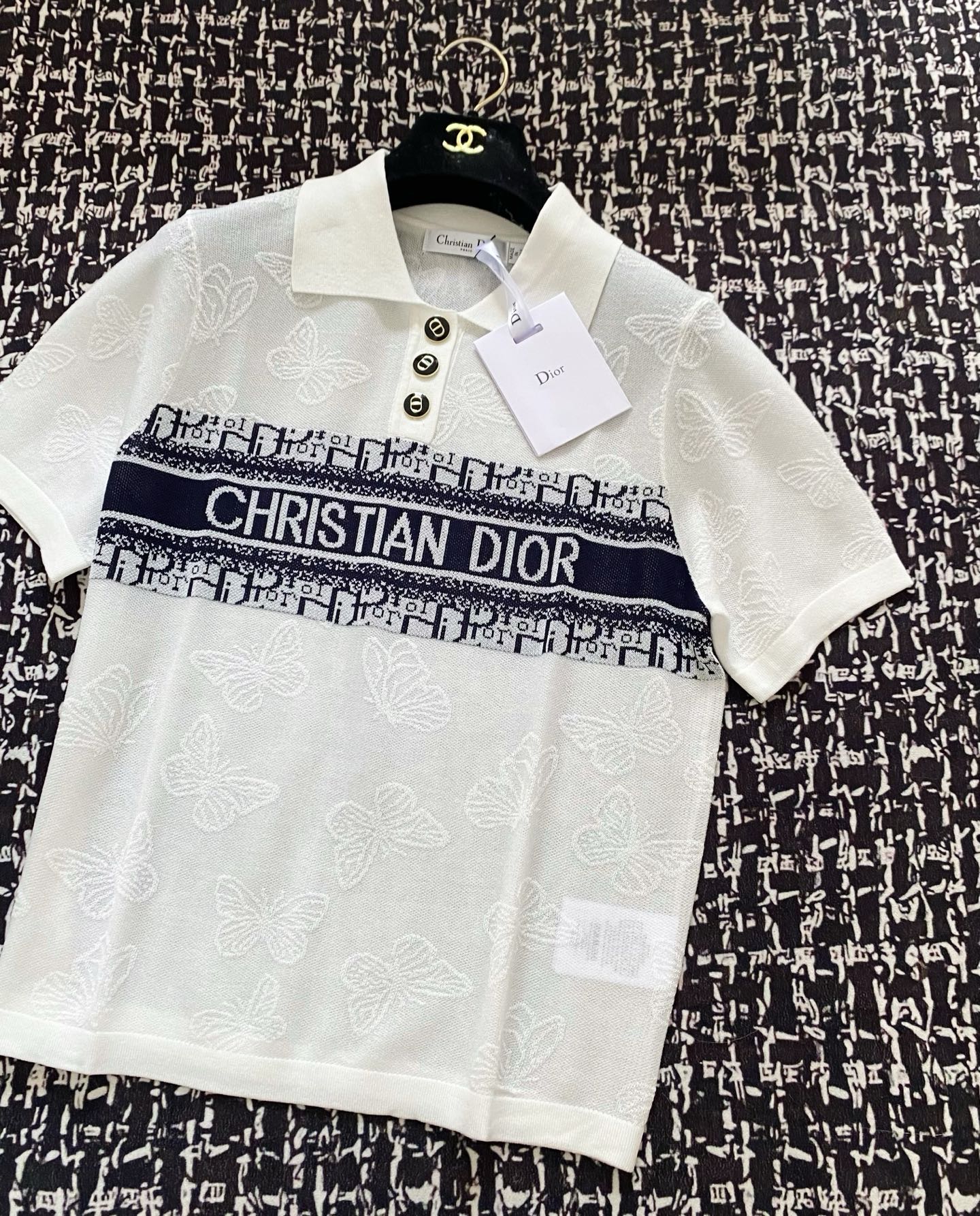 NO:415143,New three-color lapel short sleeve pattern embellishment and modification, slim and fashionable upper body color code number //, T-shirt, alexander wang19860909新款 三色翻领短袖 图案点缀修饰 上身顯瘦時尚 色碼 码数//,,T-shirt,alexander wang,Women's clothing