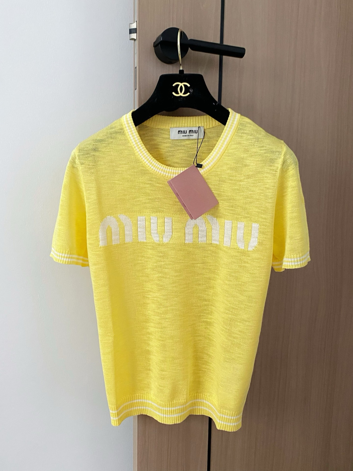 NO:419161,New three-color short-sleeved logo embellishment and decoration, slim and versatile color, size //, T-shirt, alexander wang19860909新款 三色短袖 logo点缀修饰 上身显瘦百搭 色 码数//,,T-shirt,alexander wang,Women's clothing