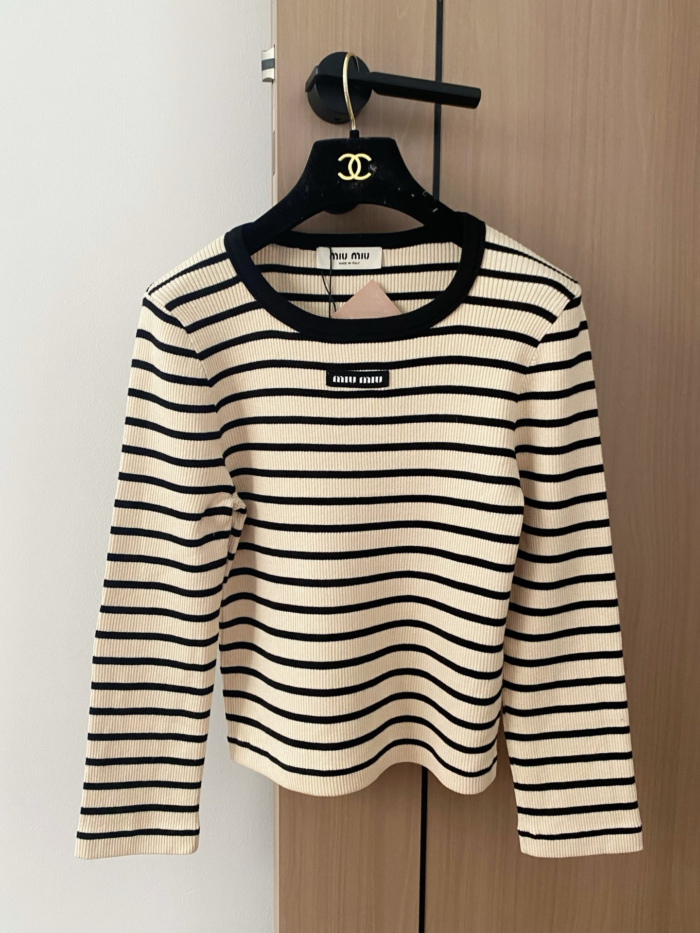 NO:419202,New style striped long sleeve logo embellishment contrast striped embellishment upper body slim and versatile size //,,alexander wang19860909新款 条纹长袖 logo点缀修饰 撞色条纹修饰点缀 上身显瘦百搭 码数//,,alexander wang,Women's clothing