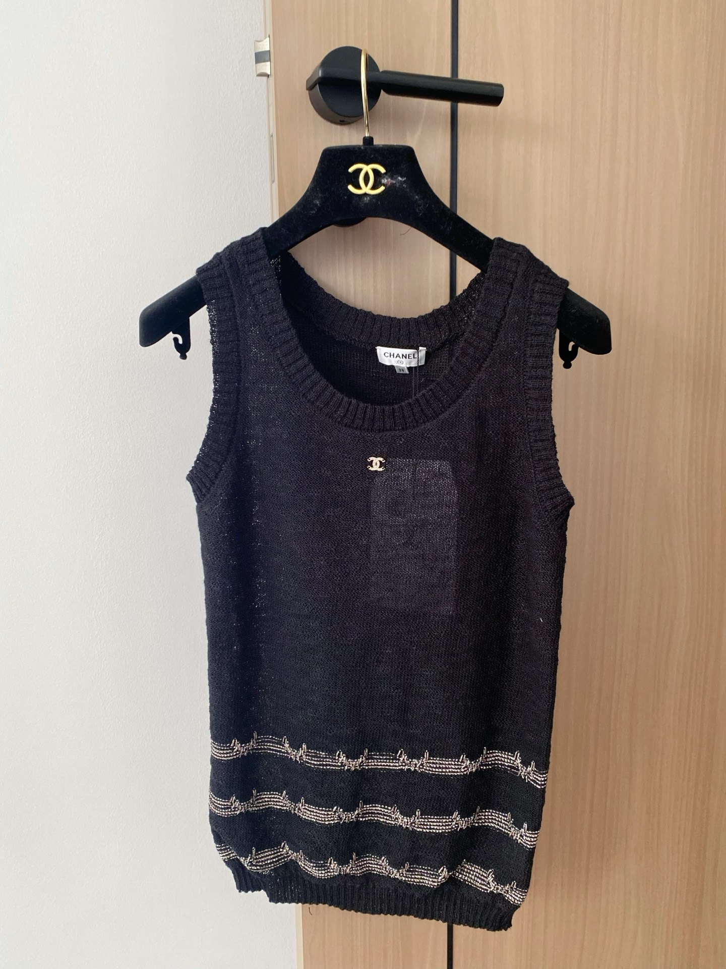 NO:429710,New two-color vest, breathable fabric, logo pattern embellishment, high-end atmosphere, color, code number //,,alexander wang19860909新款 二色背心 面料透气 logo图案修饰点缀 上身高级氛围感 色 码数//,,alexander wang,Women's clothing