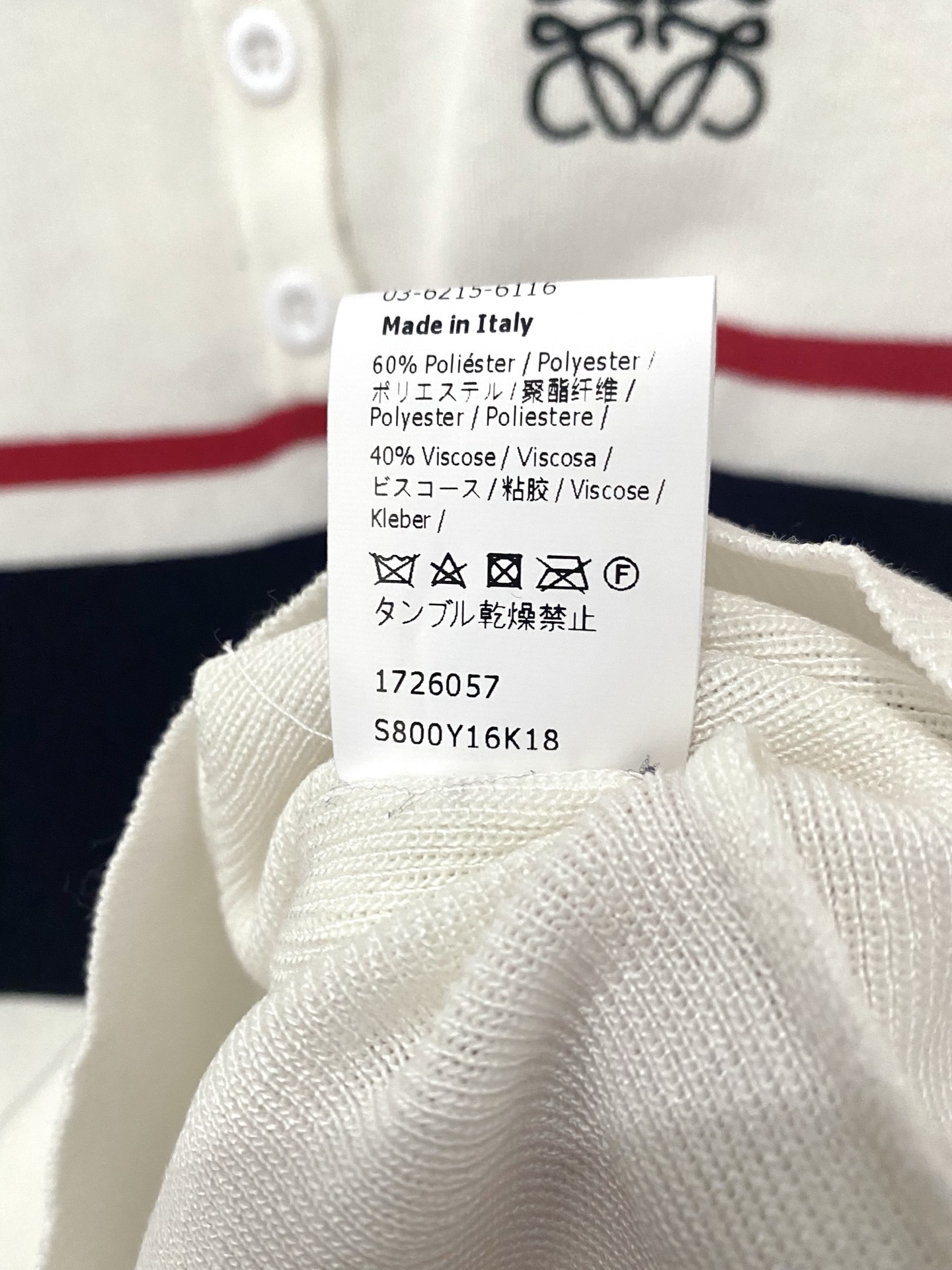 𝐋𝐎𝐄𝐖𝐄 𝟐𝟓新款 二色翻领短袖 刺绣图案logo修饰搭配！上身超級顯瘦 𝟐色 
码数：𝟑𝟔/𝟑𝟖/𝟒