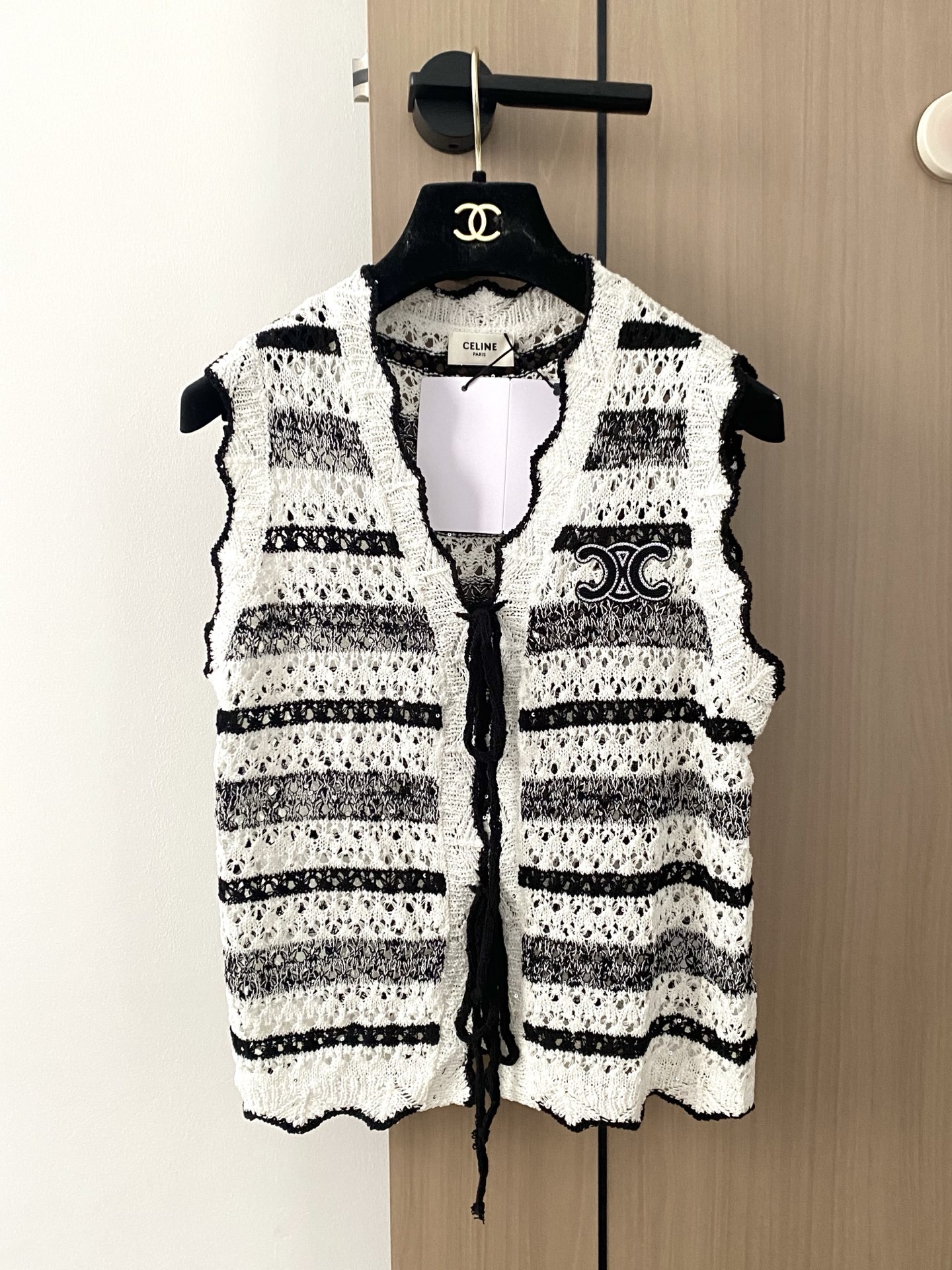 NO:445452,Simple black and white striped vest, embellishment, high-end fashion, color //,,alexander wang19860909簡约黑白条纹马甲 修饰点缀 上身高級時尚 色//,,alexander wang,Women's clothing