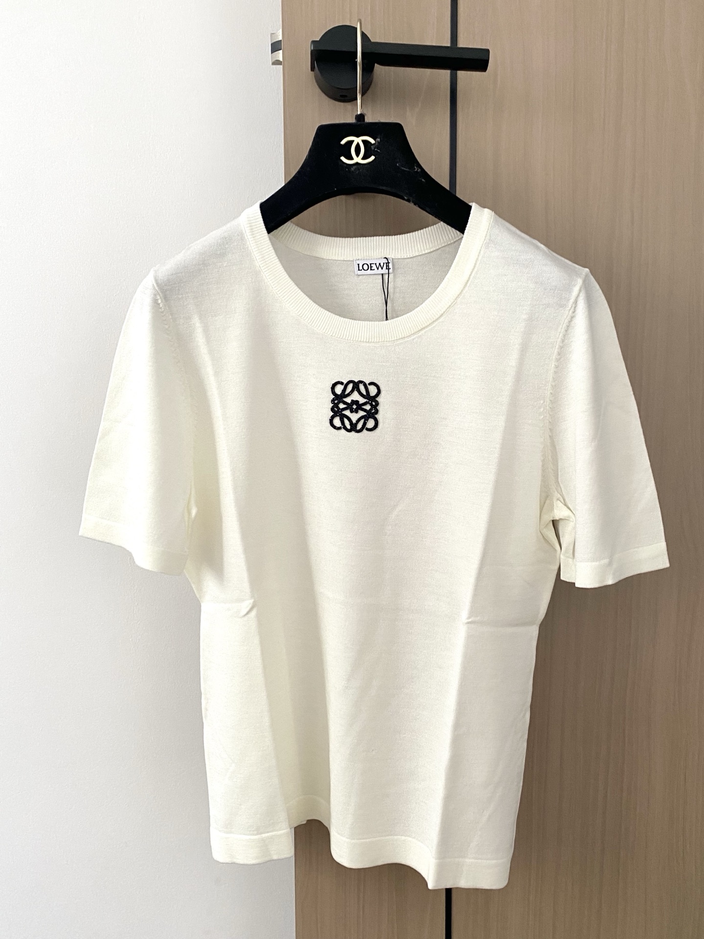 NO:447810,New two-color short-sleeved logo pattern logo modification matching! Super slim upper body color code //, T-shirt,alexander wang19860909新款 二色短袖 logo图案logo修饰搭配！上身超級顯瘦 色碼 //,,T-shirt,alexander wang,Women's clothing