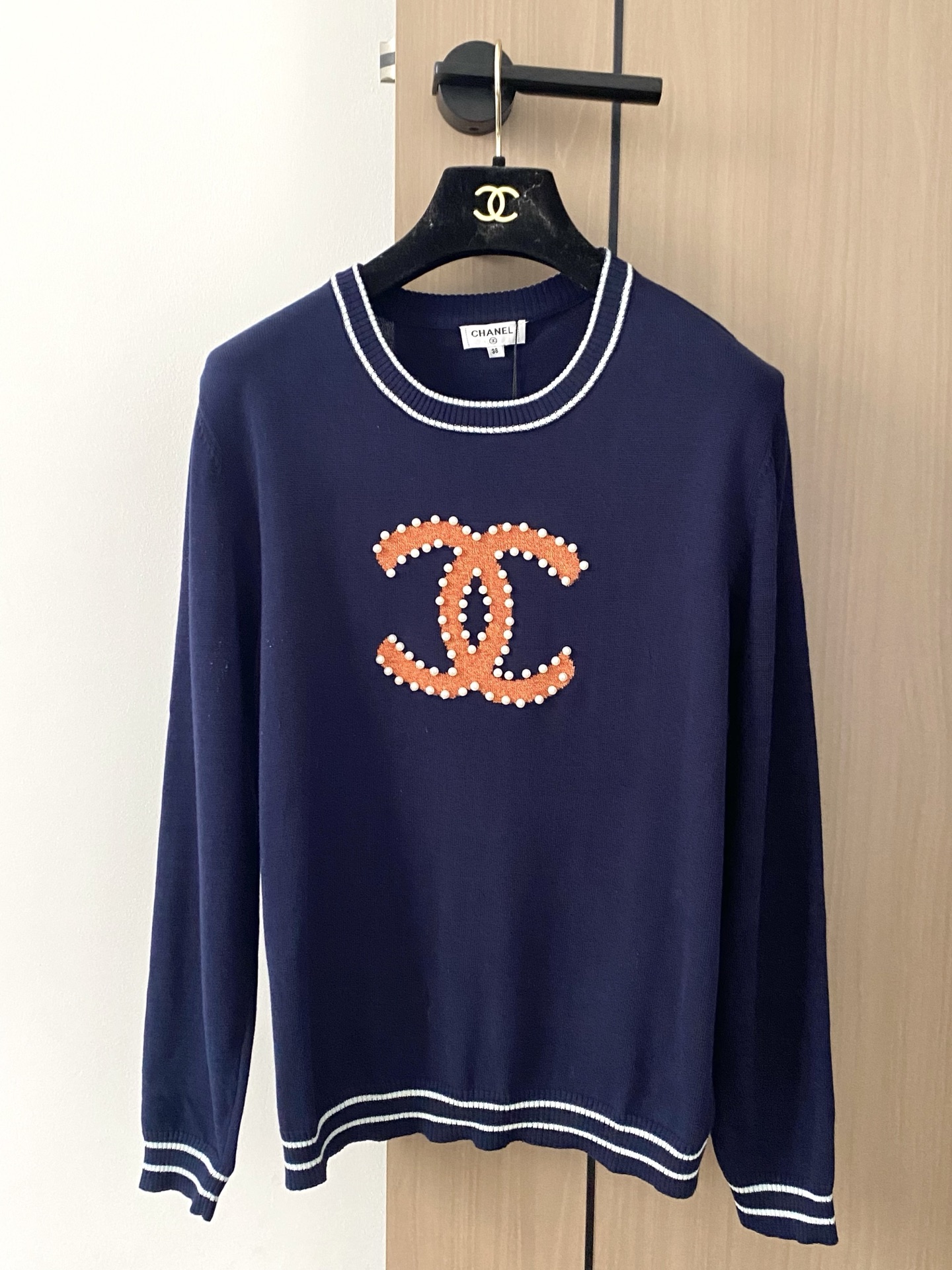 NO:452965,New two-color long sleeves, breathable fabric, logo pattern embellishment! High-end atmosphere on the upper body, color code, alexander wang19860909新款 二色长袖 面料透气 logo图案修饰点缀！上身高级氛围感 色碼,,alexander wang,Women's clothing