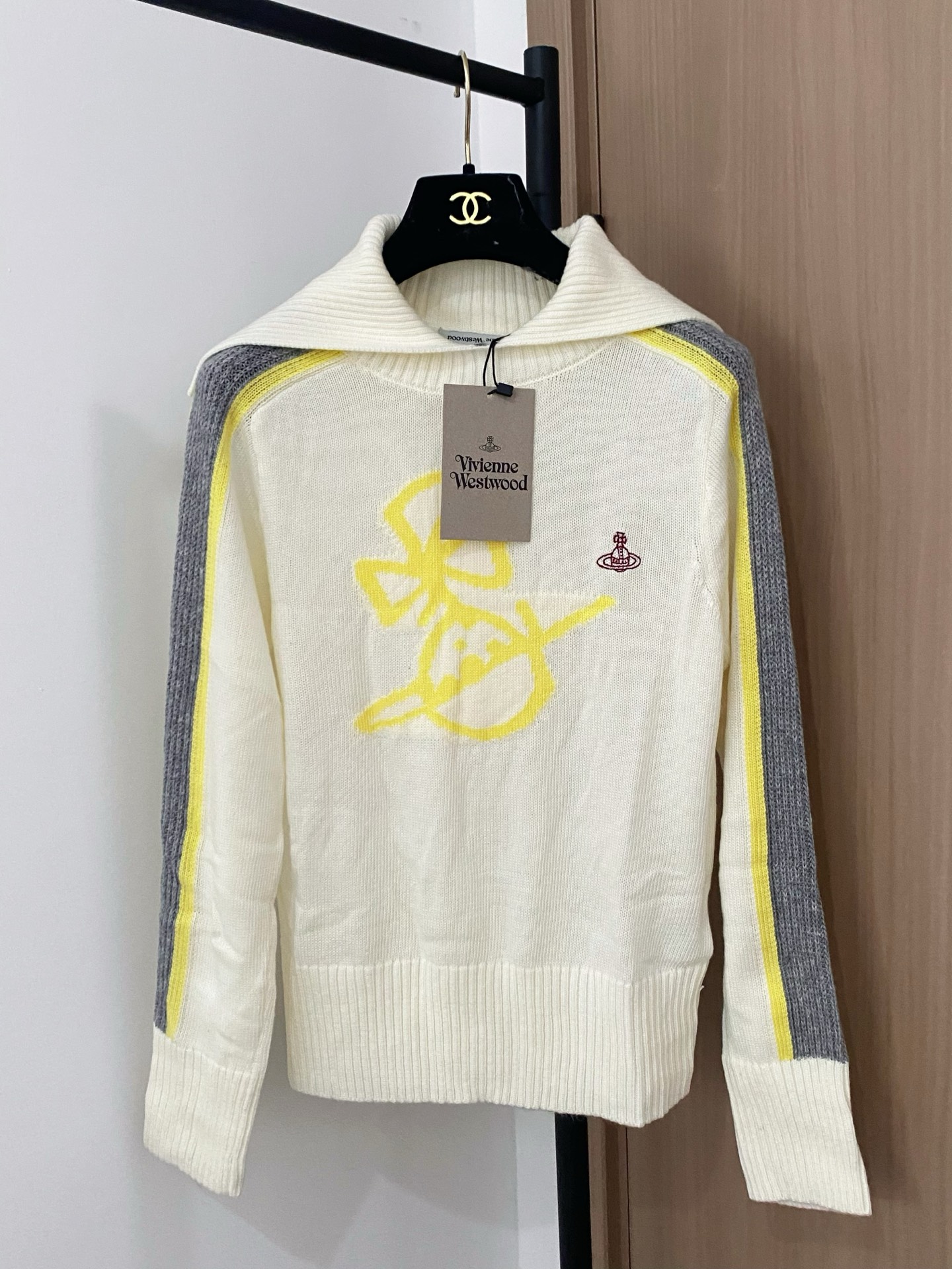 NO:468315,New two-color long-sleeved pattern Saturn embellishes, high-end and fashionable upper body, super slim! Color code //,alexander wang19860909新款二色长袖 图案土星修饰点缀 上身高級時尚超級显瘦！色碼 //,,alexander wang,Women's clothing