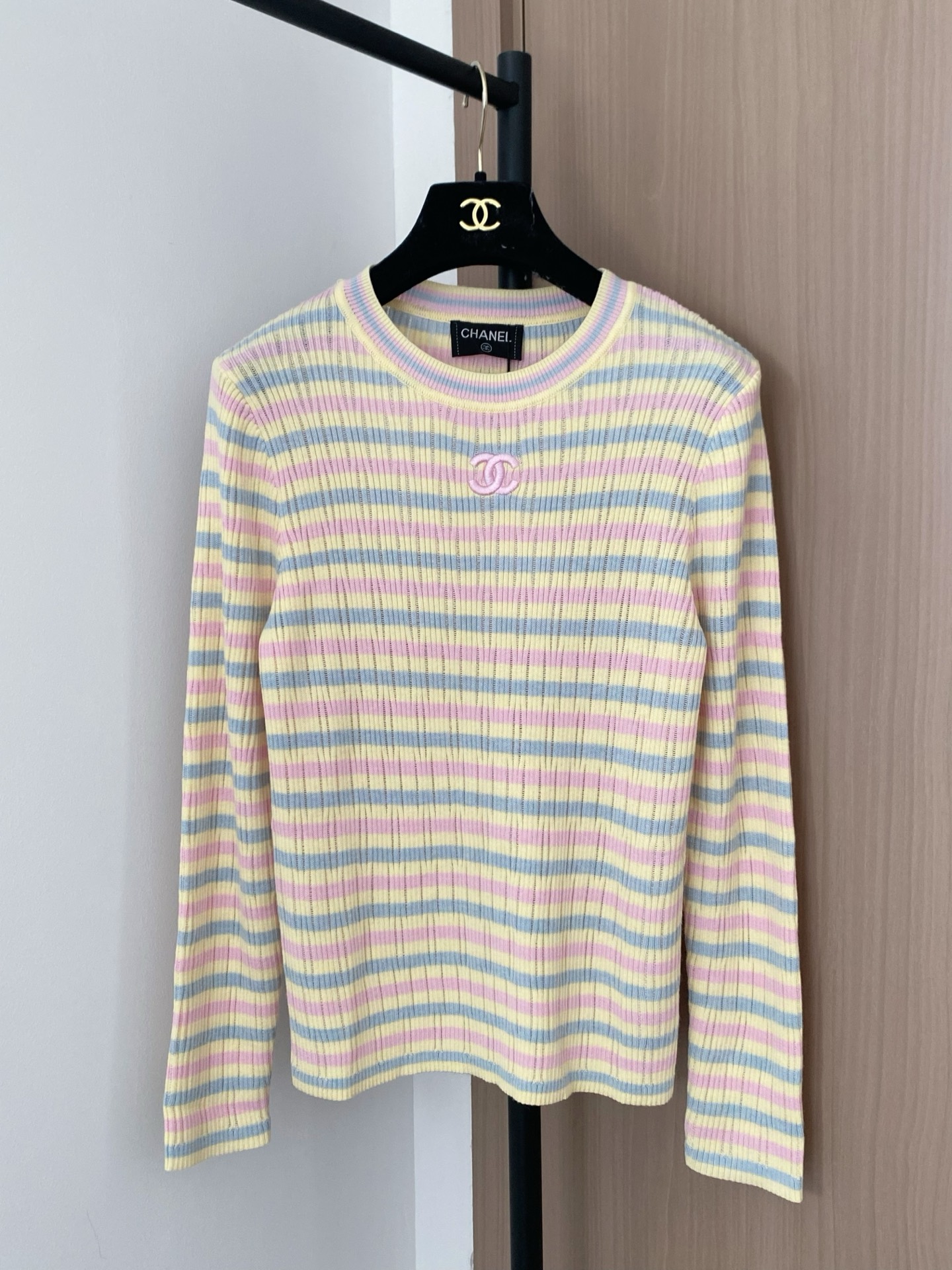 NO:473410,New colorful long sleeves, breathable fabric, embroidered logo pattern embellishment! High-end atmosphere on the upper body color code //, alexander wang19860909新款彩色长袖 面料透气 刺绣logo图案修饰点缀！上身高级氛围感 色碼 //,,alexander wang,Women's clothing