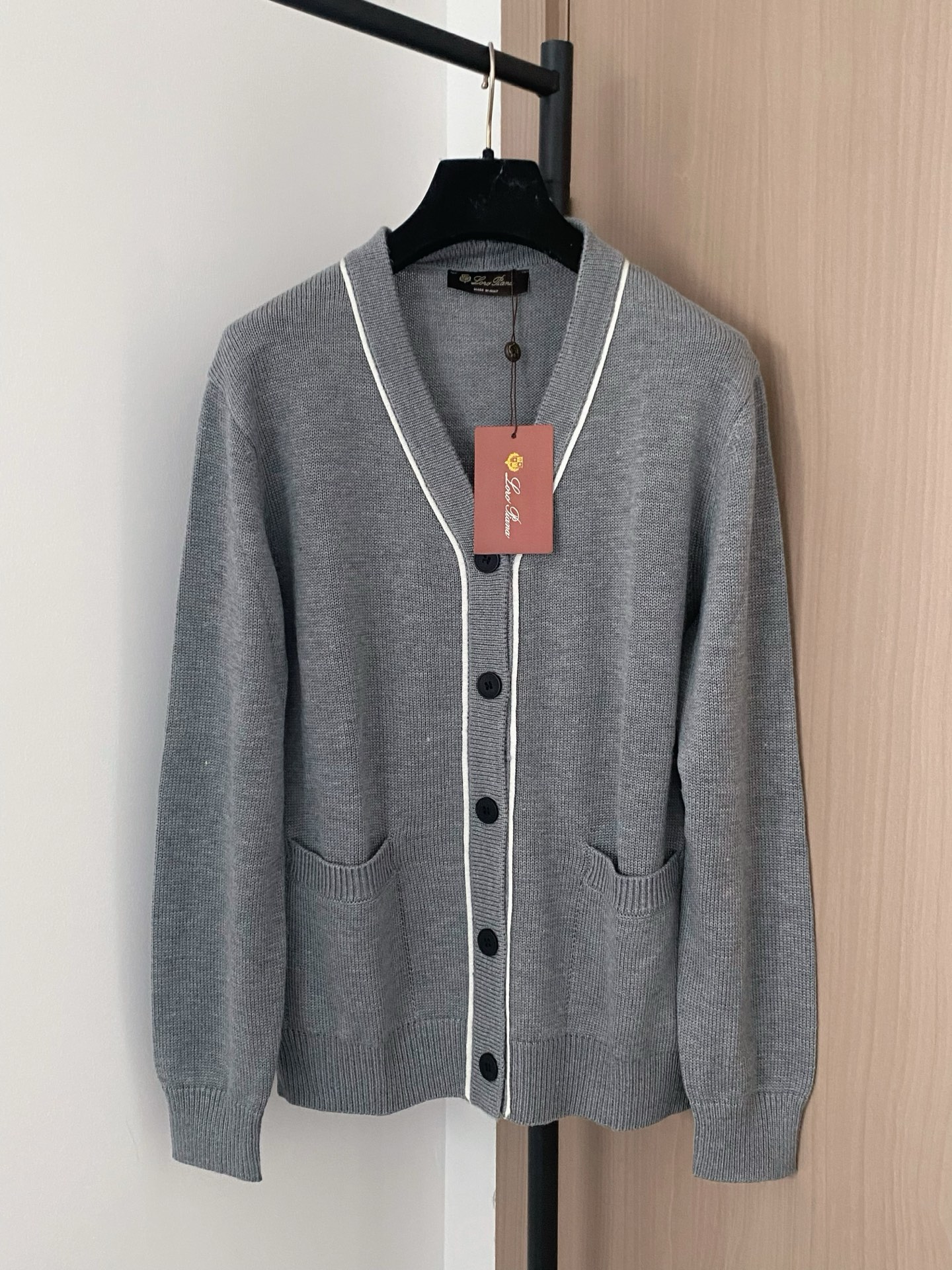 NO:471380,New two-color cardigan, slim and fashionable on the upper body, color code //,,alexander wang19860909新款 二色开衫 上身顯瘦時尚 色碼 //,,alexander wang,Women's clothing