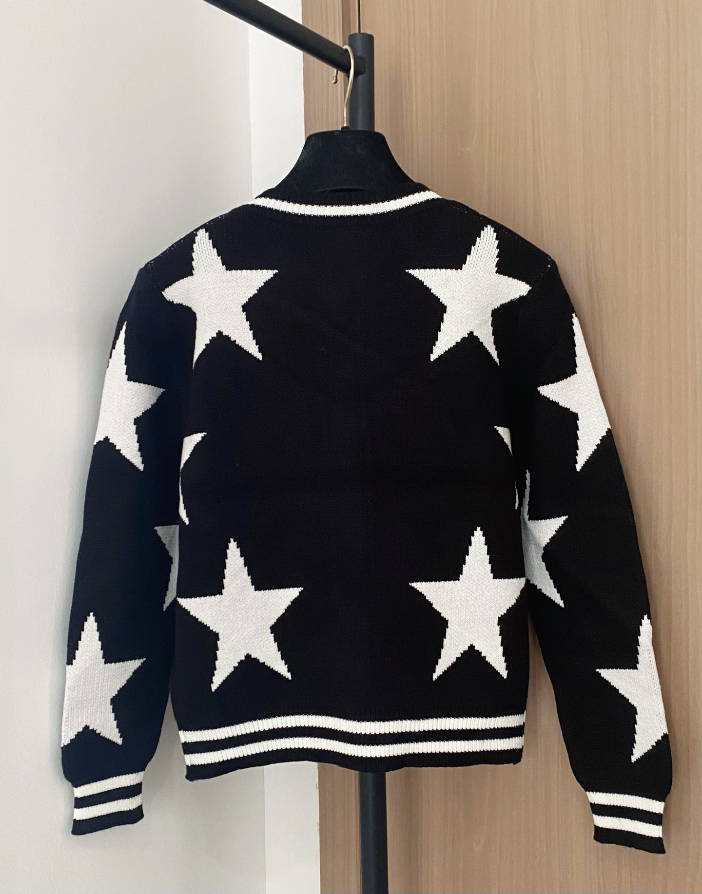 Balmain Women's Star Print Cardigan with Gold-Tone Button, Black and White 7 i1756357689503 2191 0 5