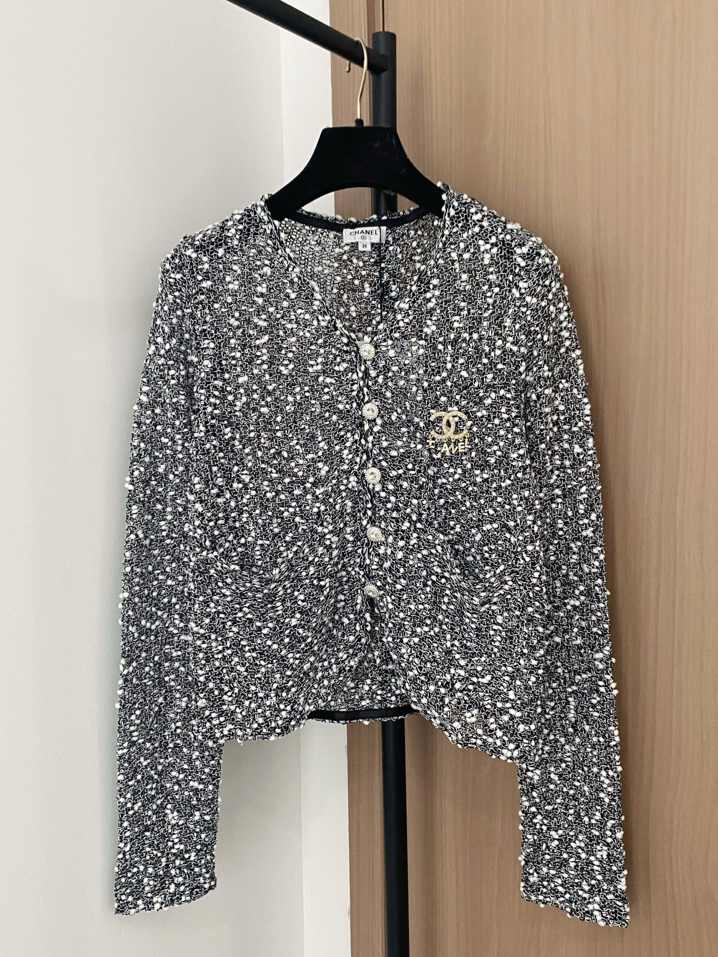 Chanel 25 New Women's Tweed Cardigan, Breathable Fabric, Logo Embellishment