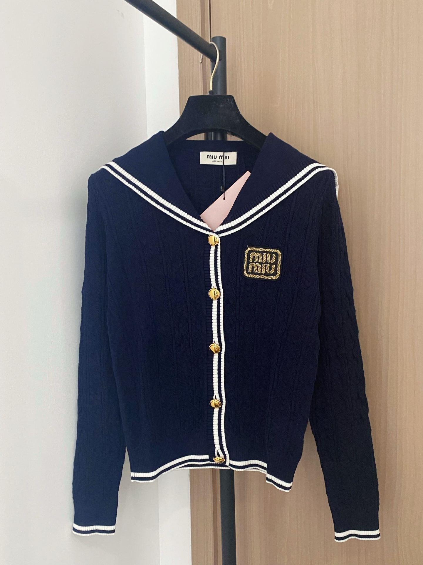 Miu Miu Marinegeïnspireerd Gebreid Vest met Logo - Elegante Dameskleding
