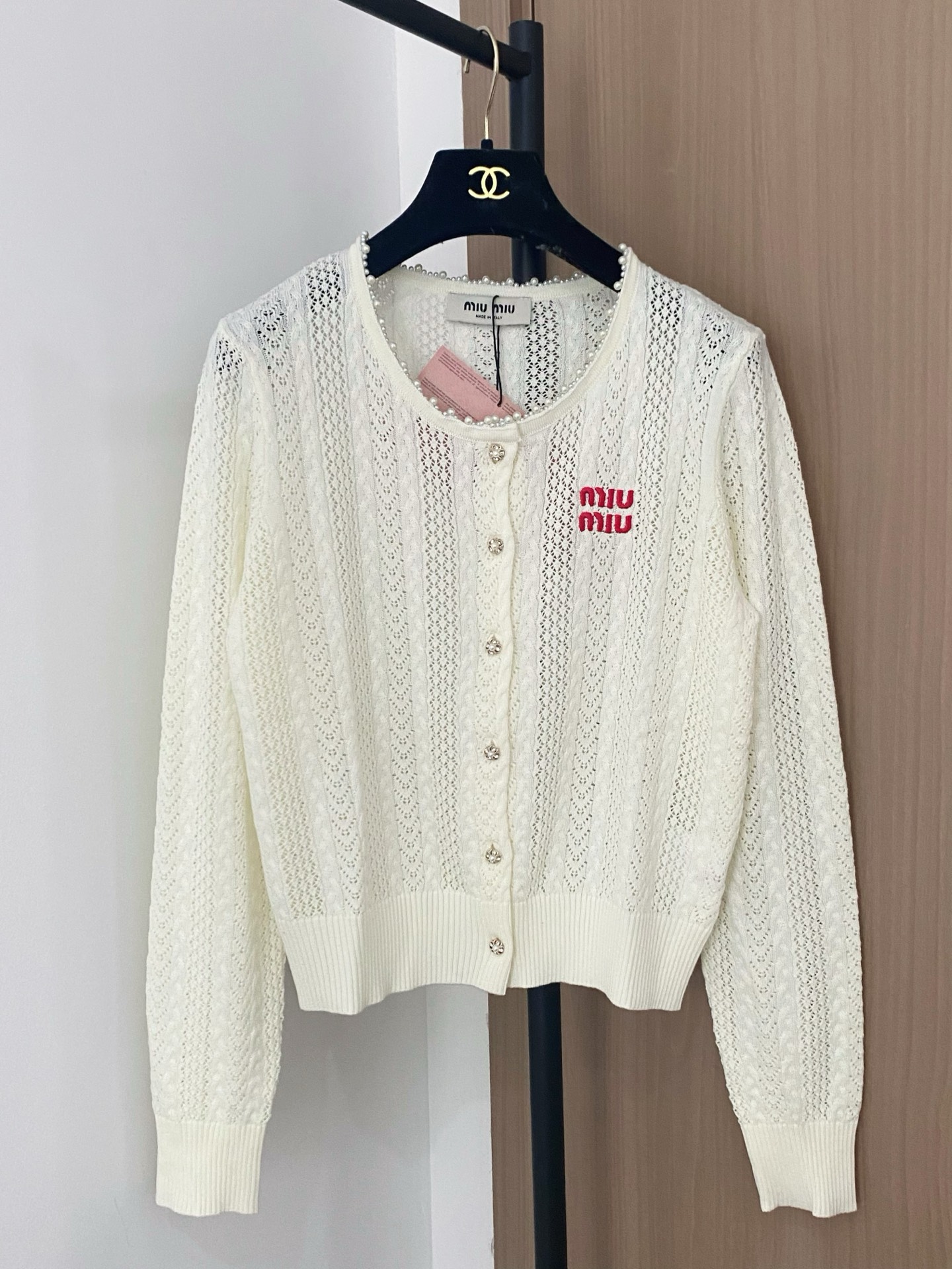 Miu Miu Gebreid Vest met Logo - Stijlvol en Comfortabel voor Elke Gelegenheid